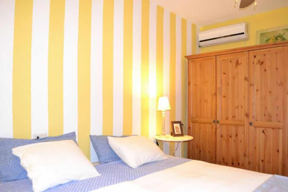 Two-Bedroom House - Photo 34