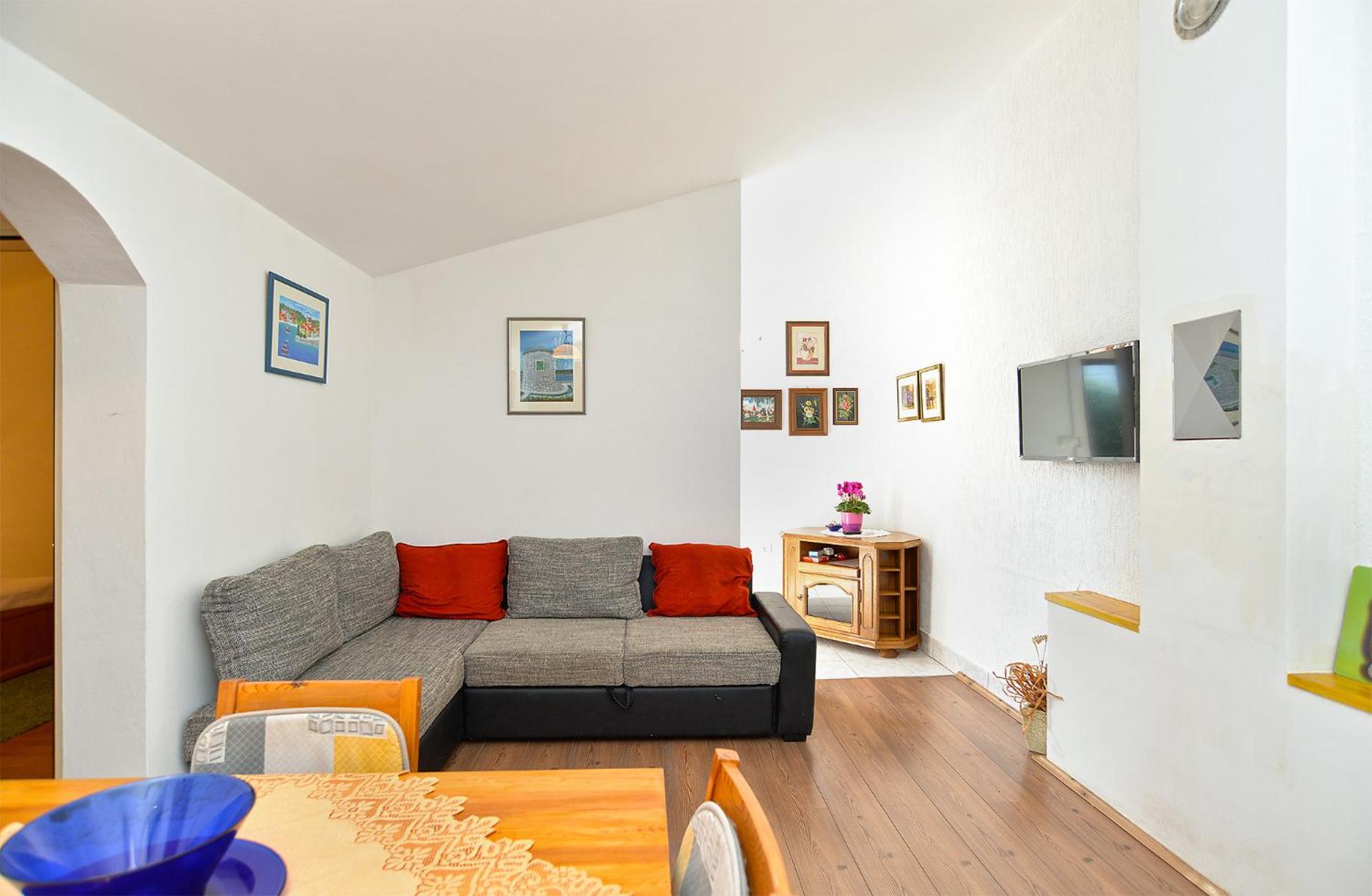 Apartment photo 1