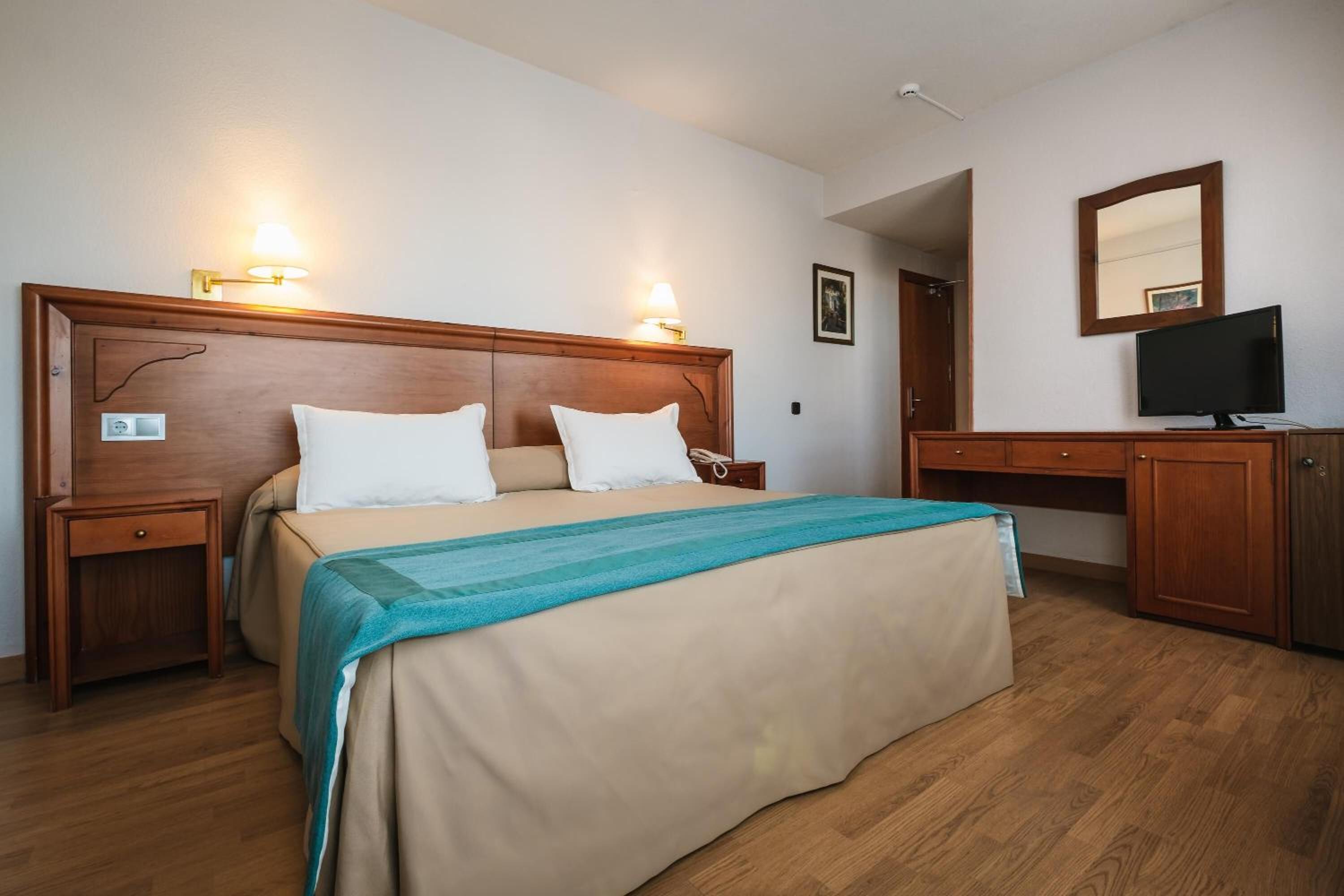 Double Room - Photo 6