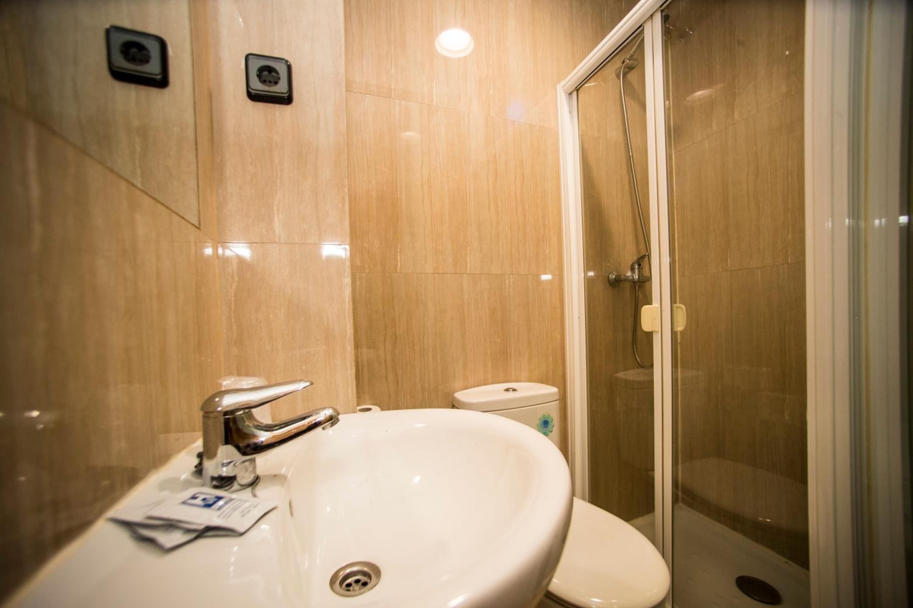 Single Room photo 3