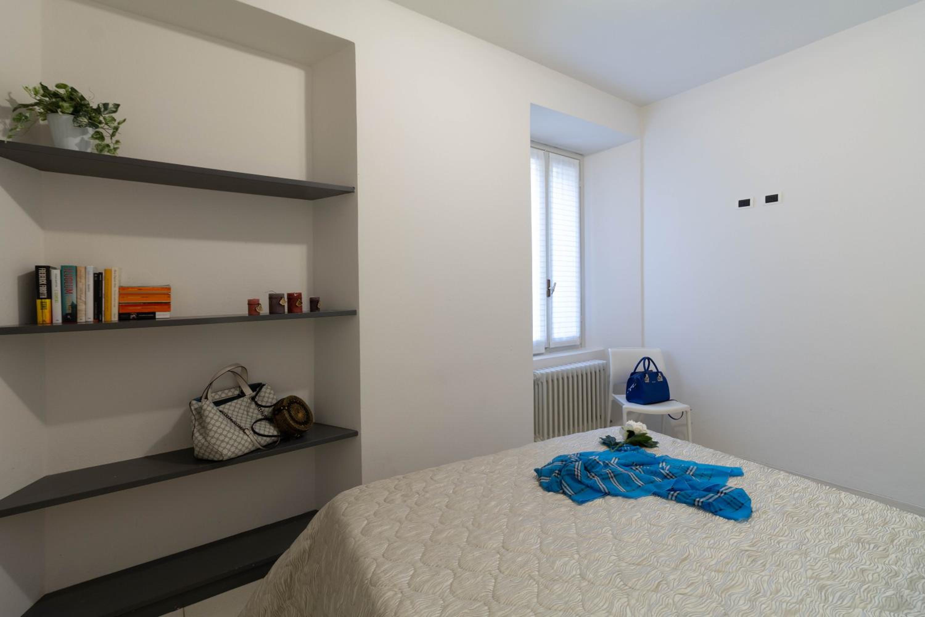 One-Bedroom House photo 1