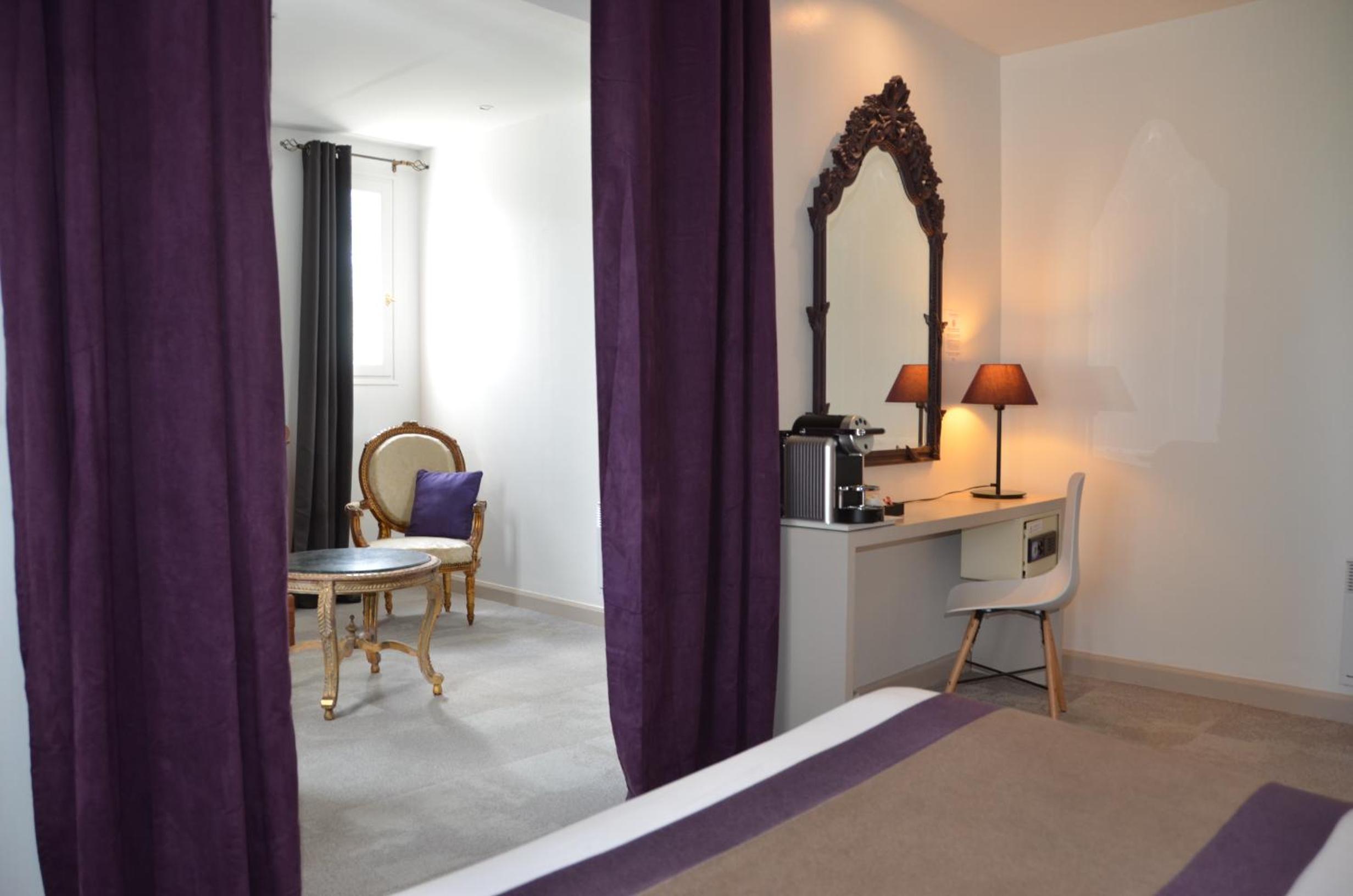 Suite Junior avec Balcon Suite Junior avec Balcon