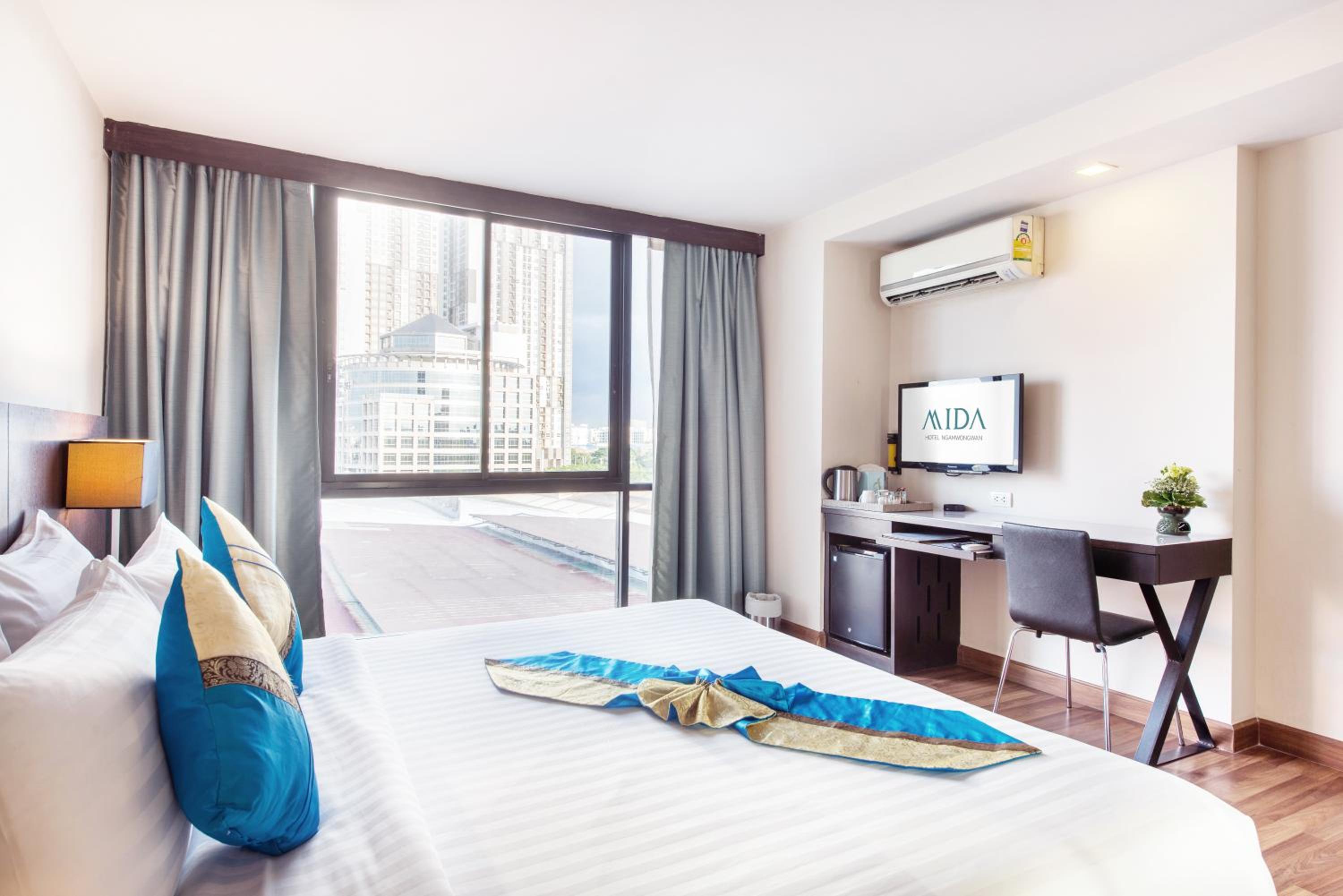 Deluxe Double or Twin Room - Photo 5