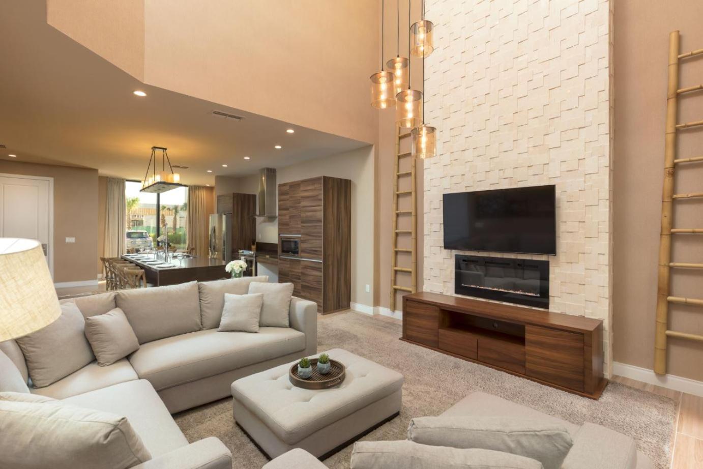 4 Bedroom Deluxe Mobility Accessible Villa With Bbq Grill