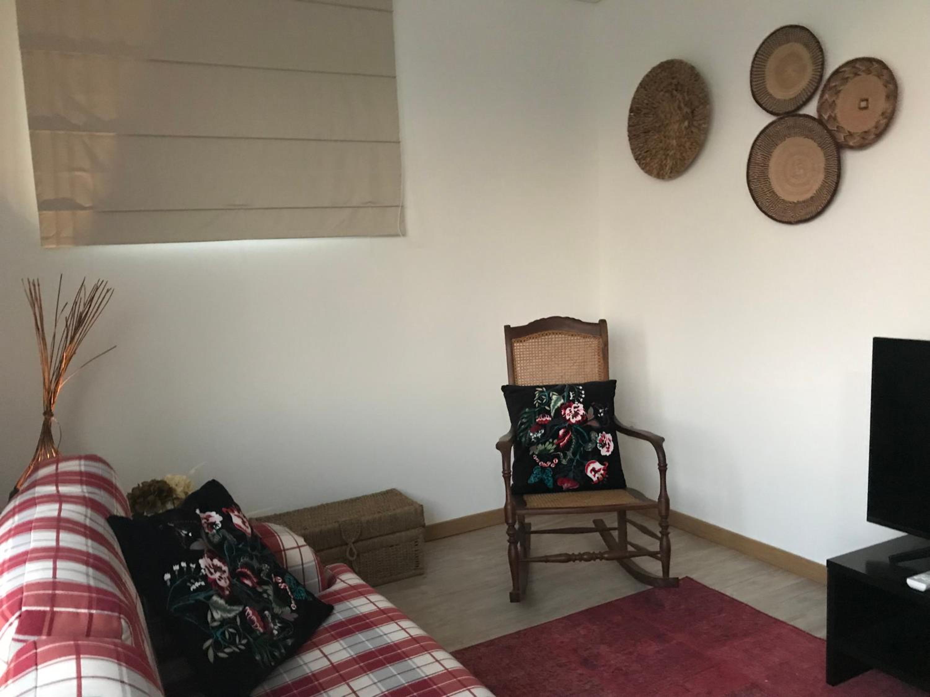 One-Bedroom Suite - Photo 5