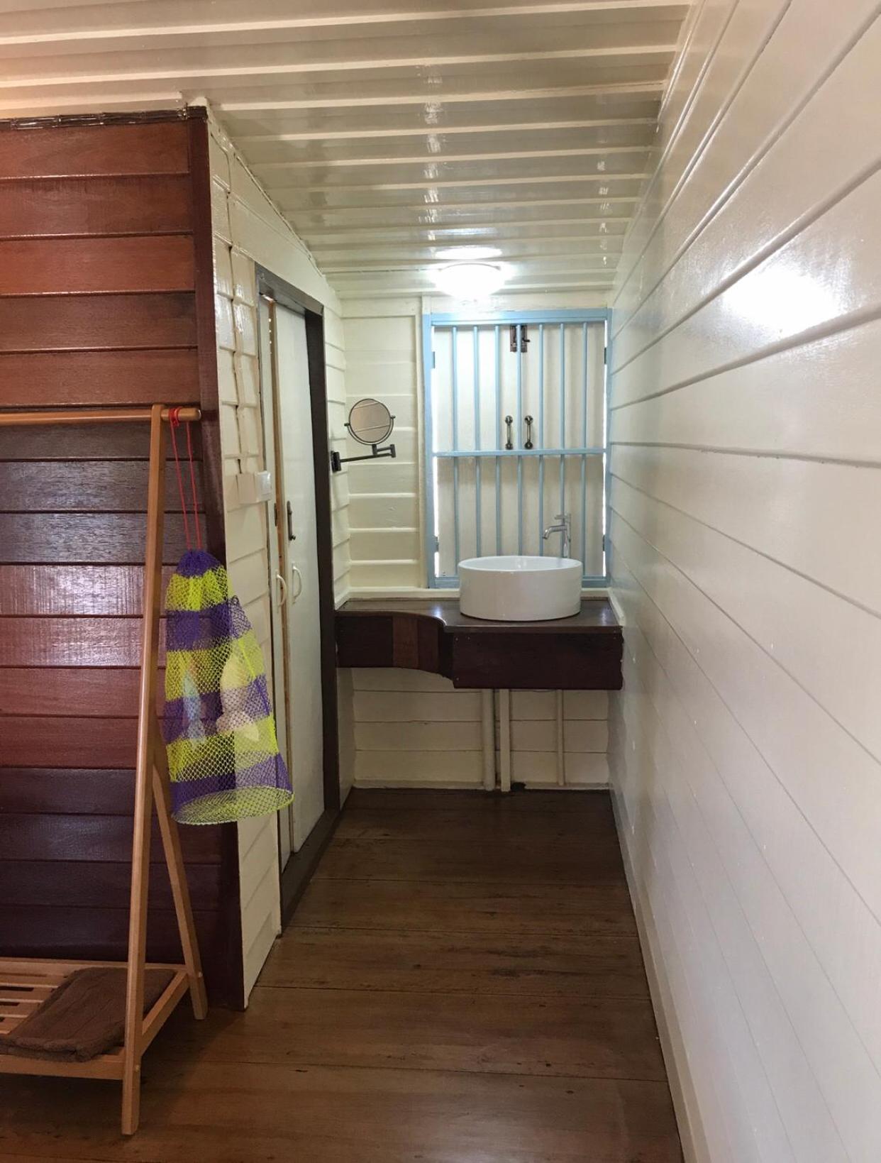 Deluxe Room - Photo 5