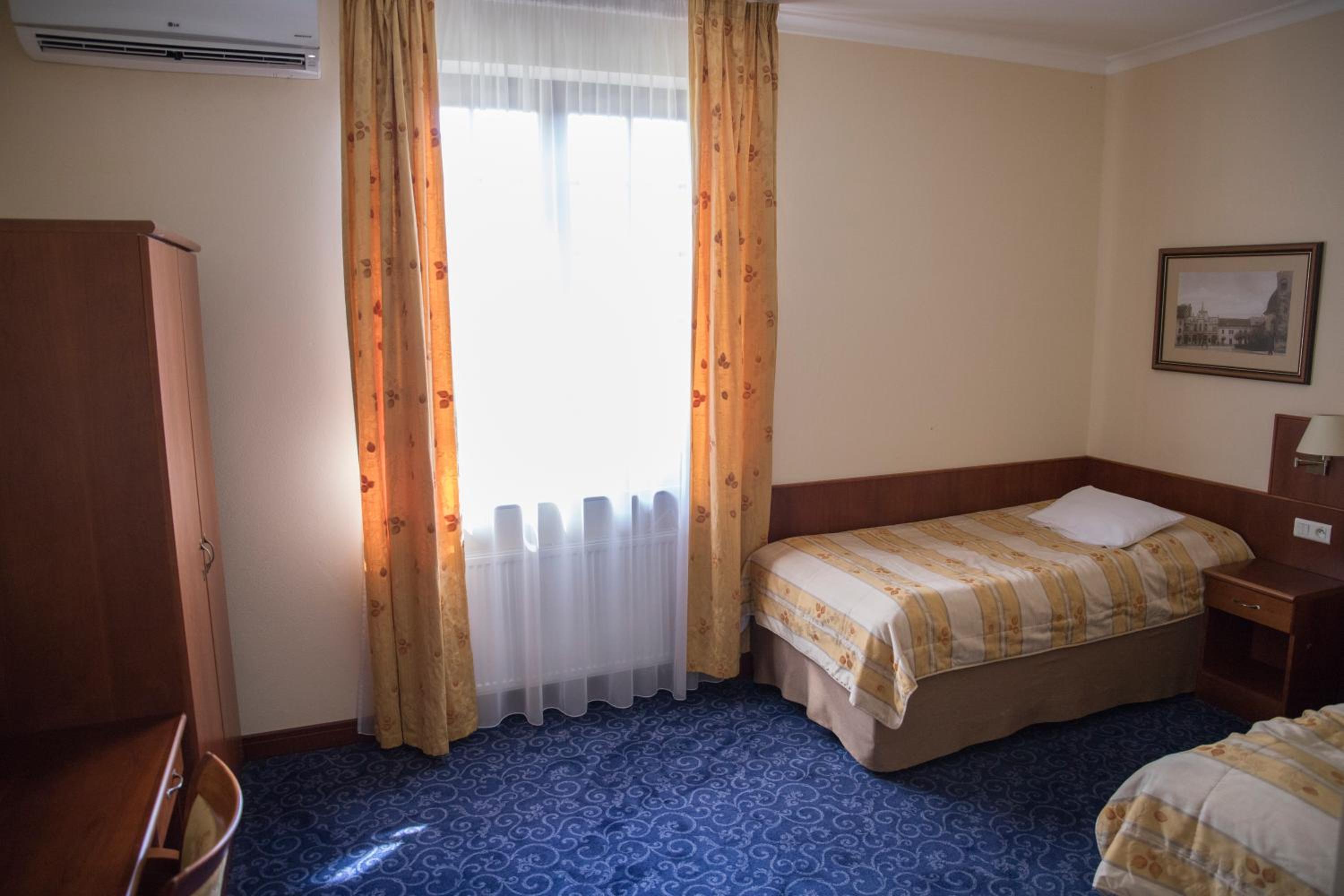 Twin Room - Disability Access