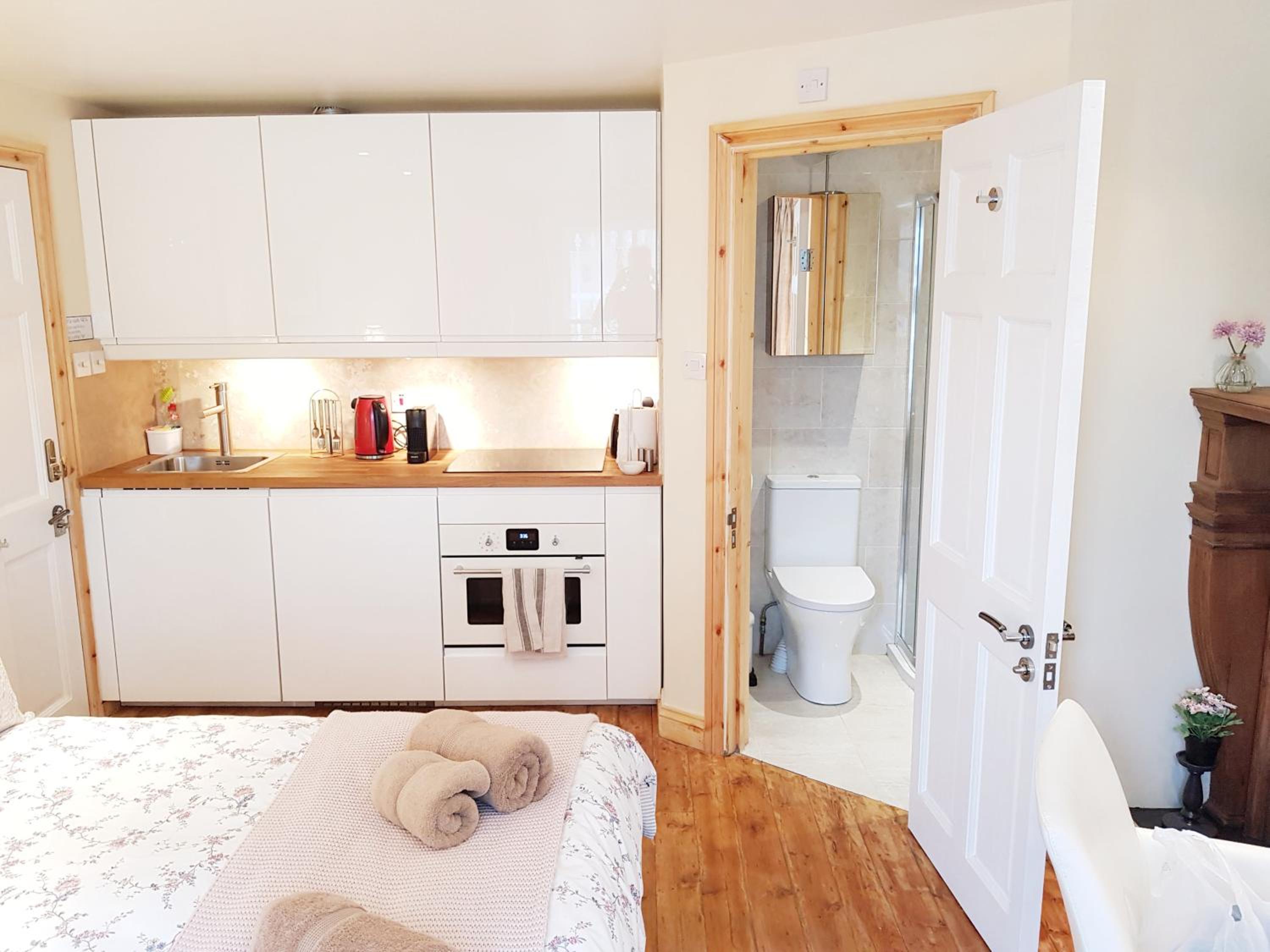 Studio Apartment photo 1