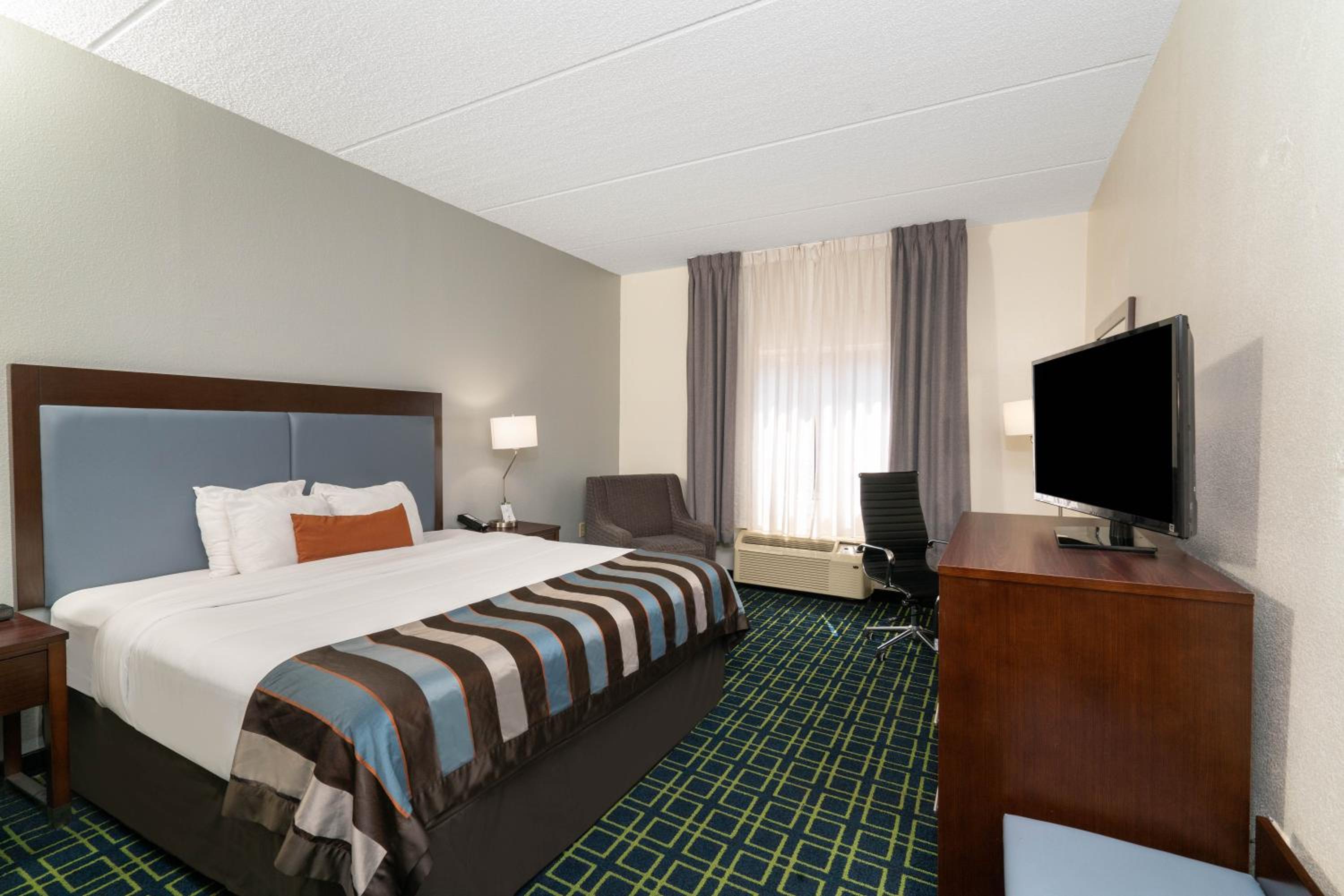 King Room - Non-Smoking photo 1