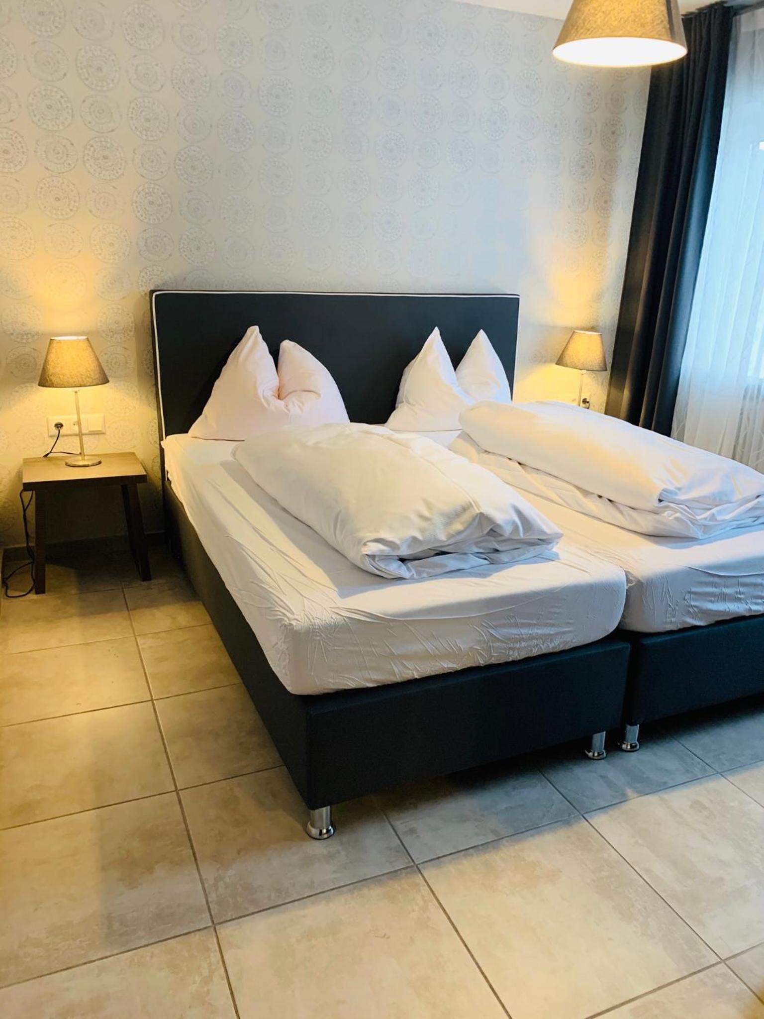 Double Room - Photo 3