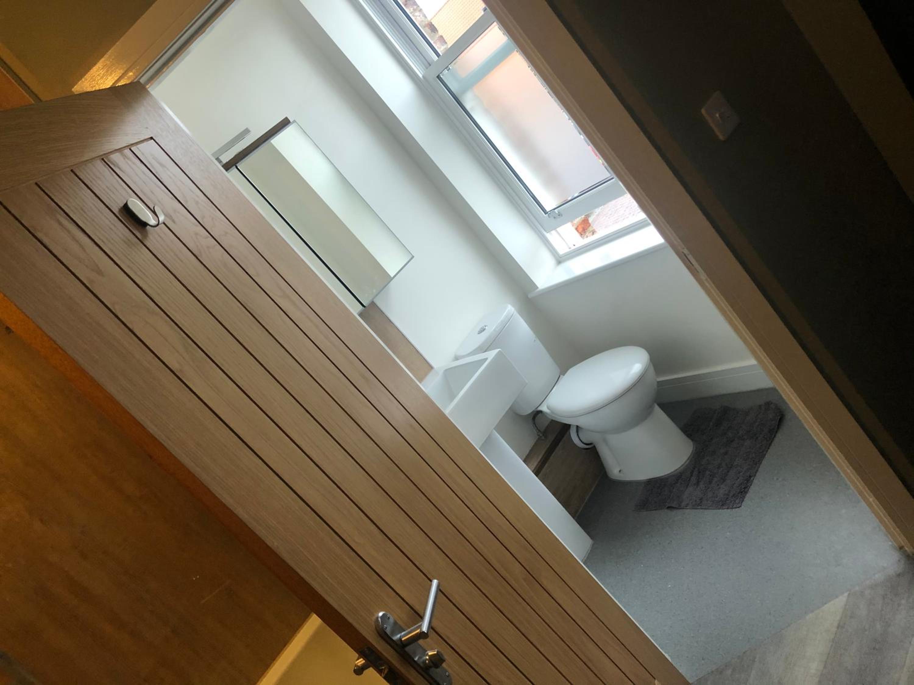 Twin Room with Shower photo 2