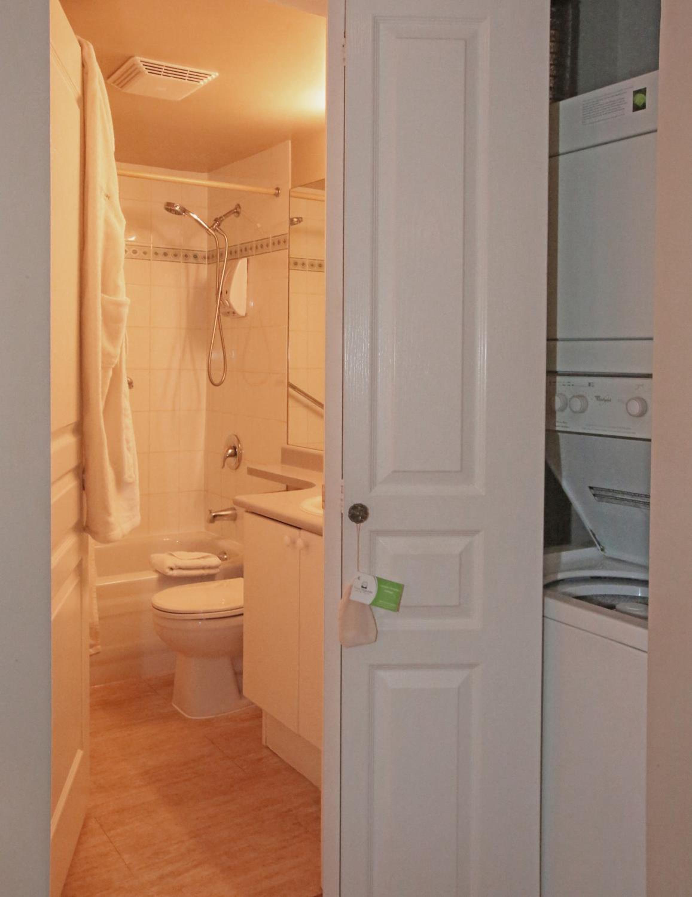 Standard Two Bedroom photo 3