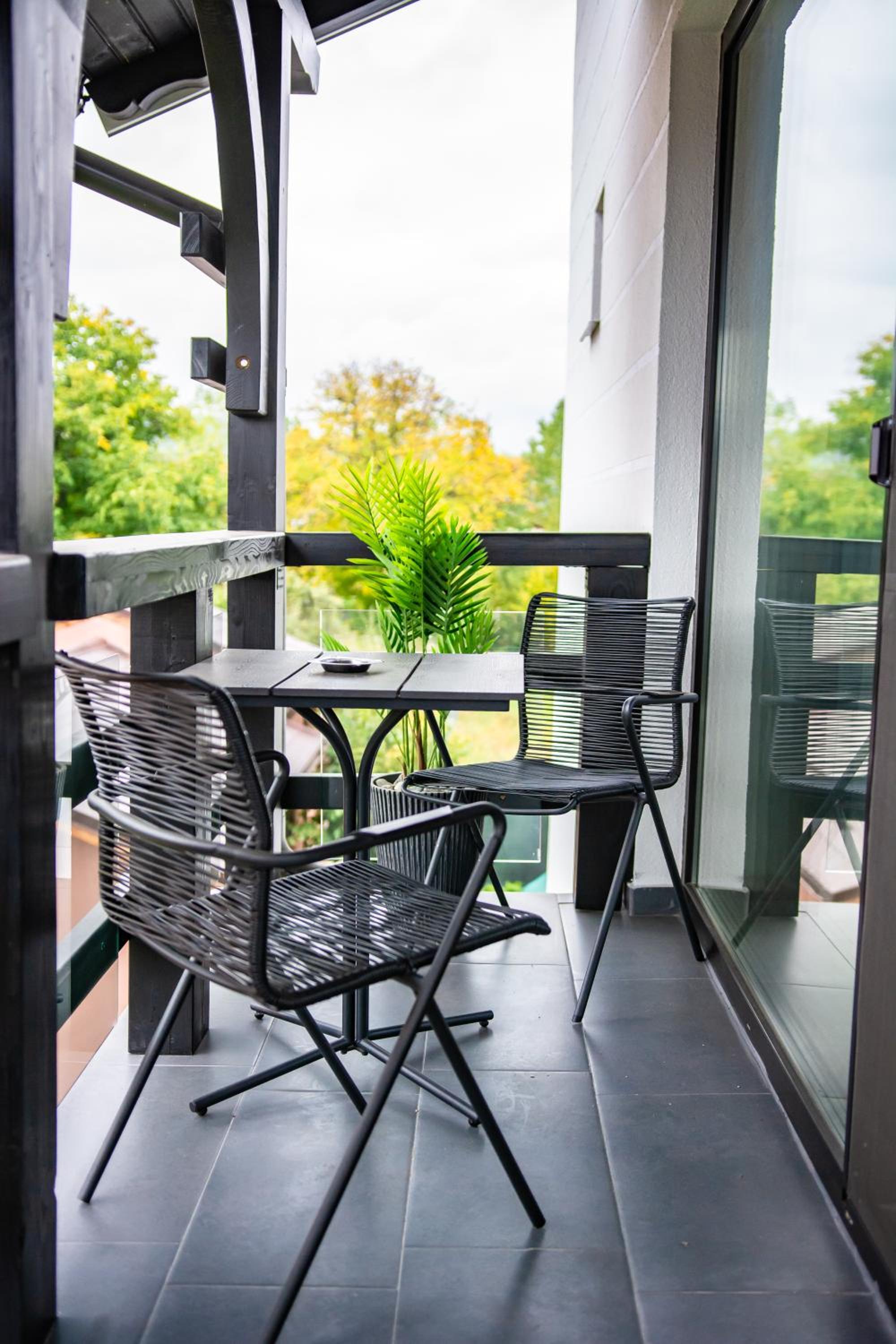 King Room with Balcony photo 2