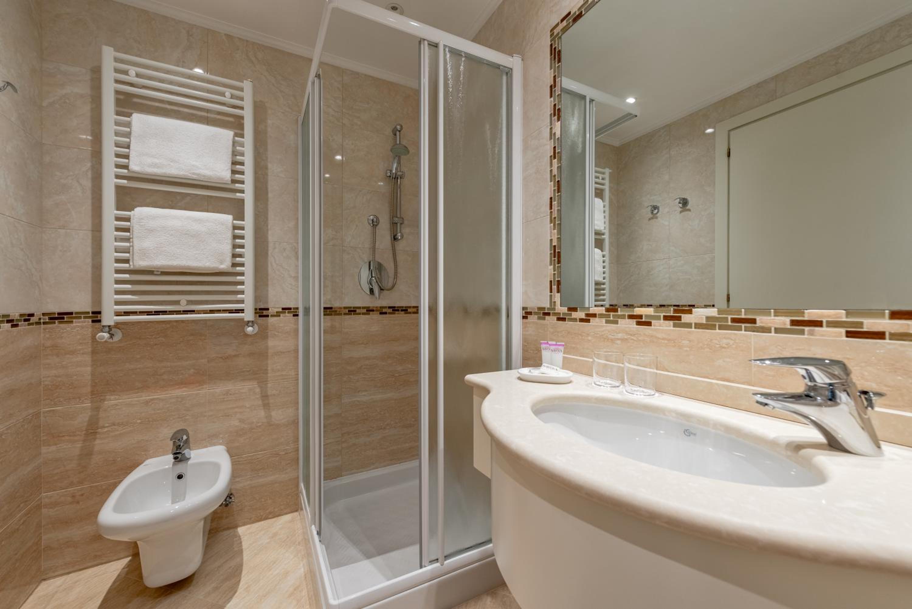 Savoia Double or Twin Room   - Photo 9
