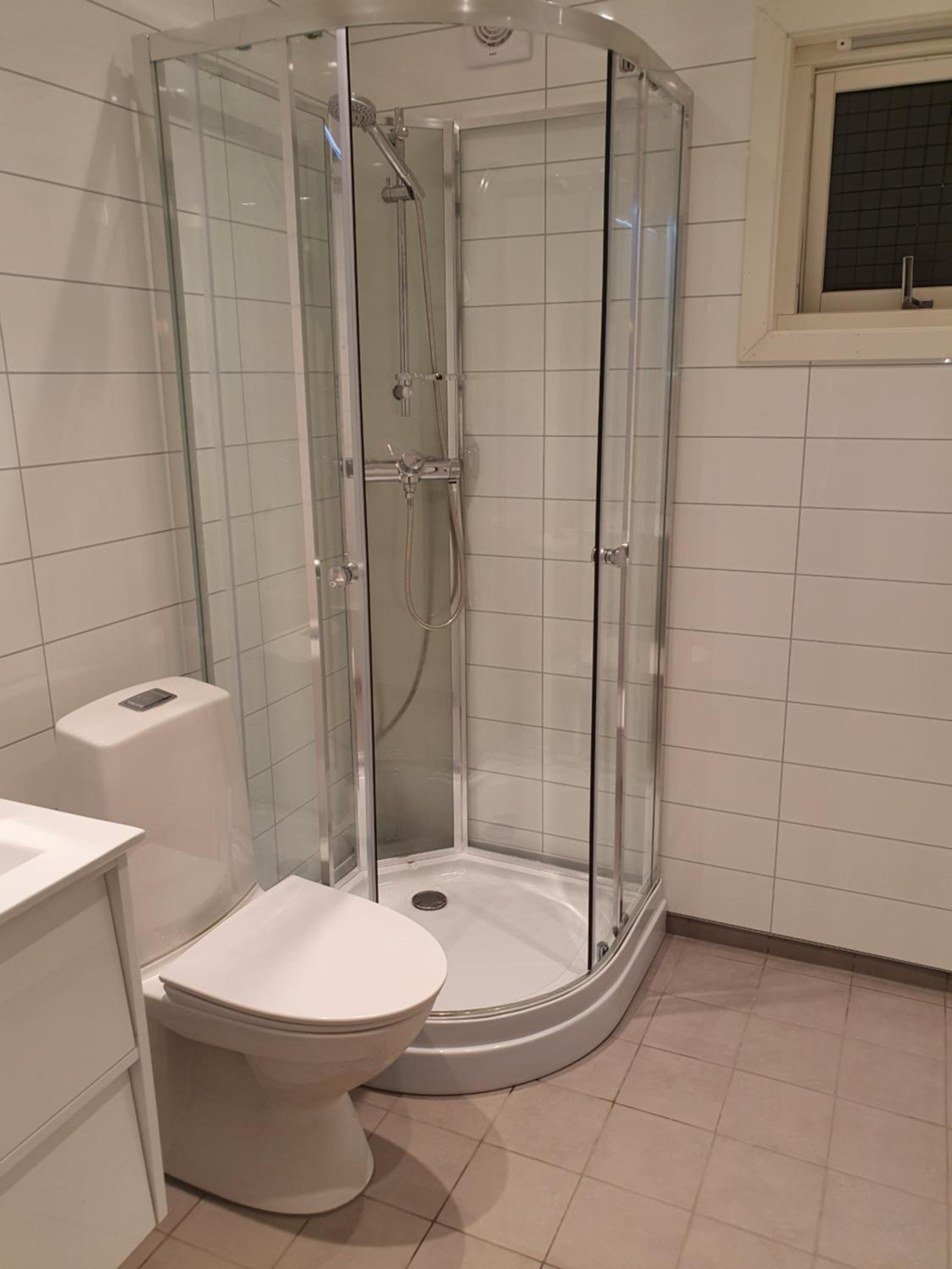 Two-Bedroom Cottage - Photo 20