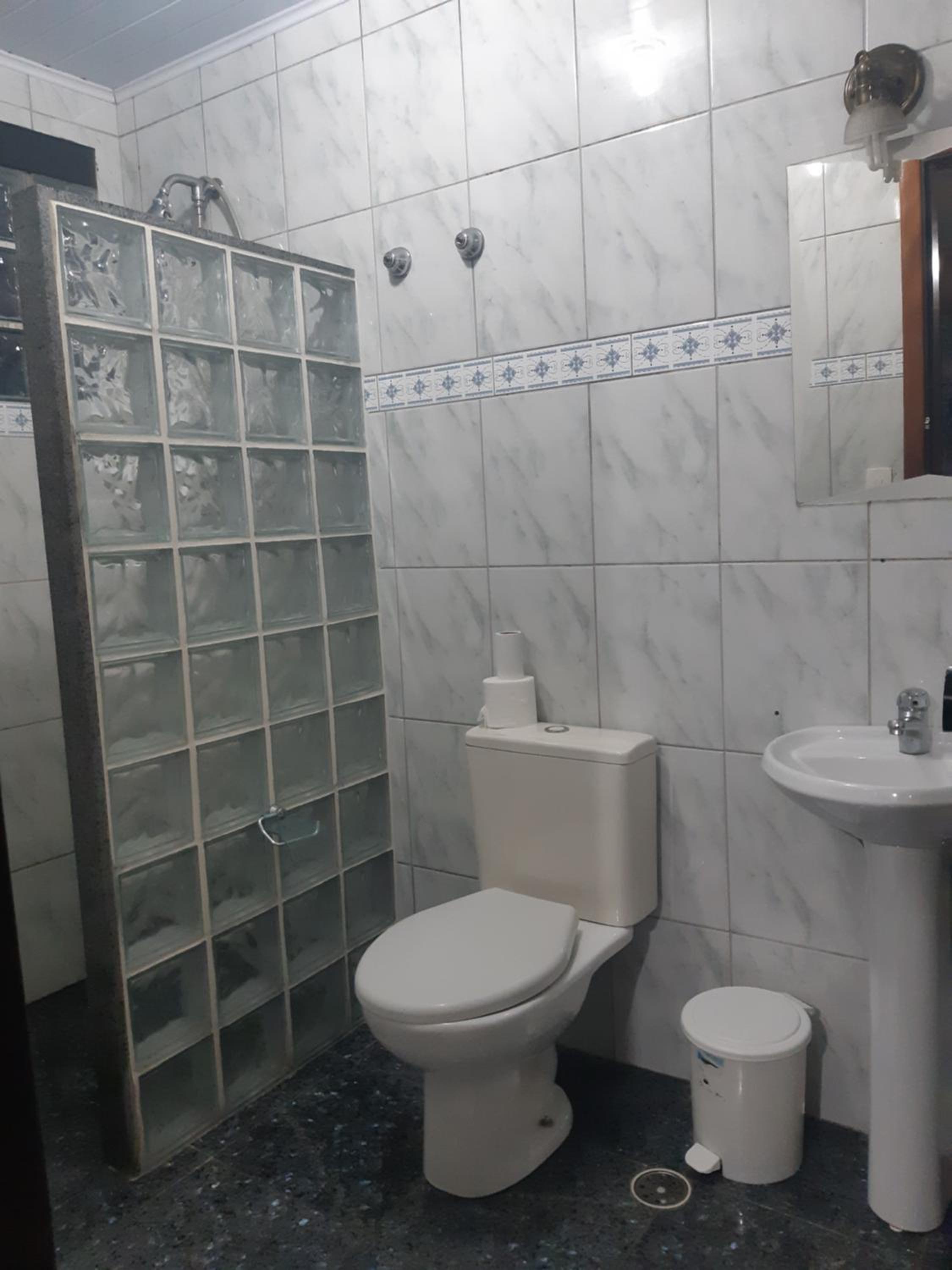 Deluxe Double Room with Shower photo 2
