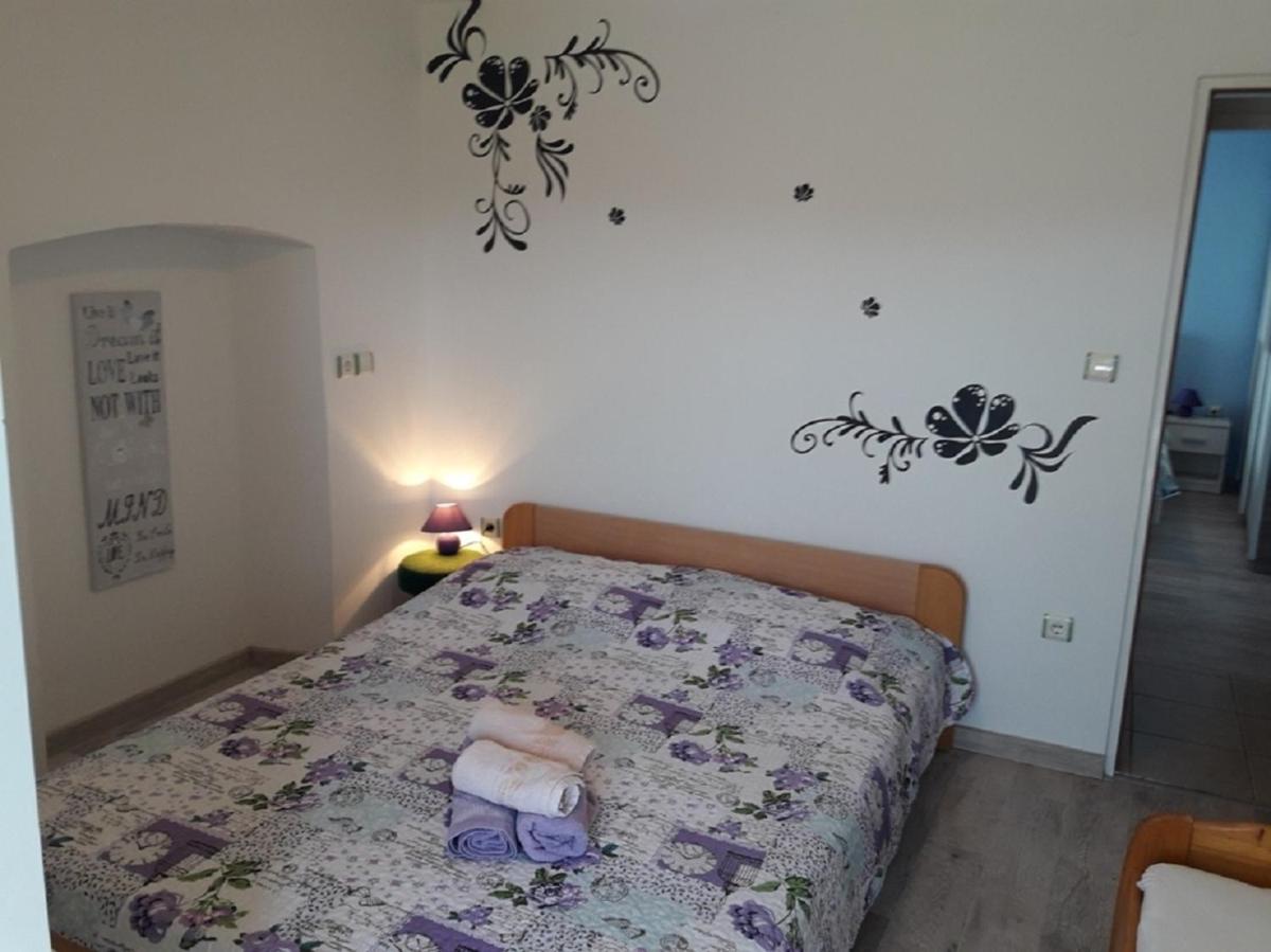 Apartment 1