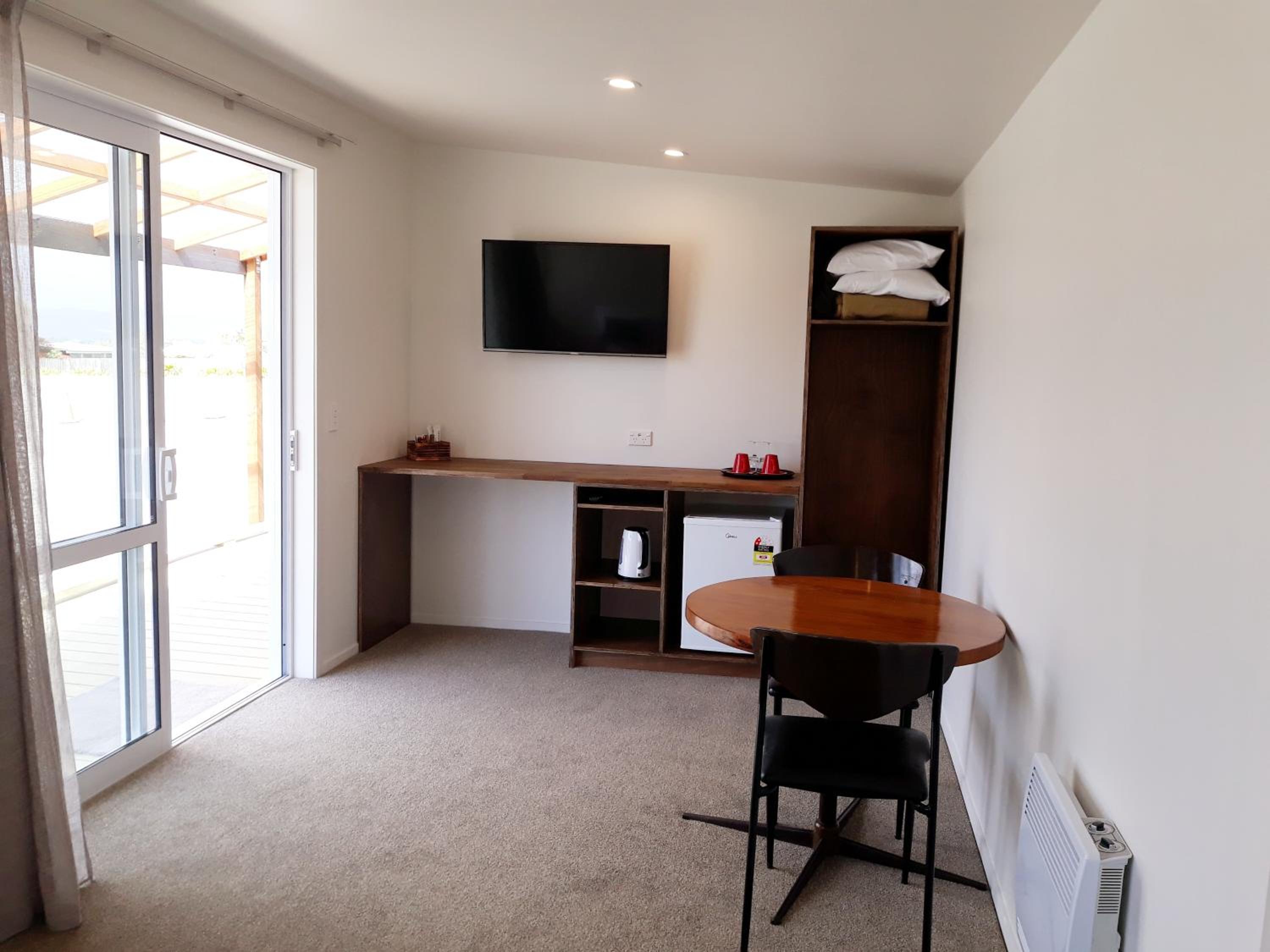 Double Room - Photo 16