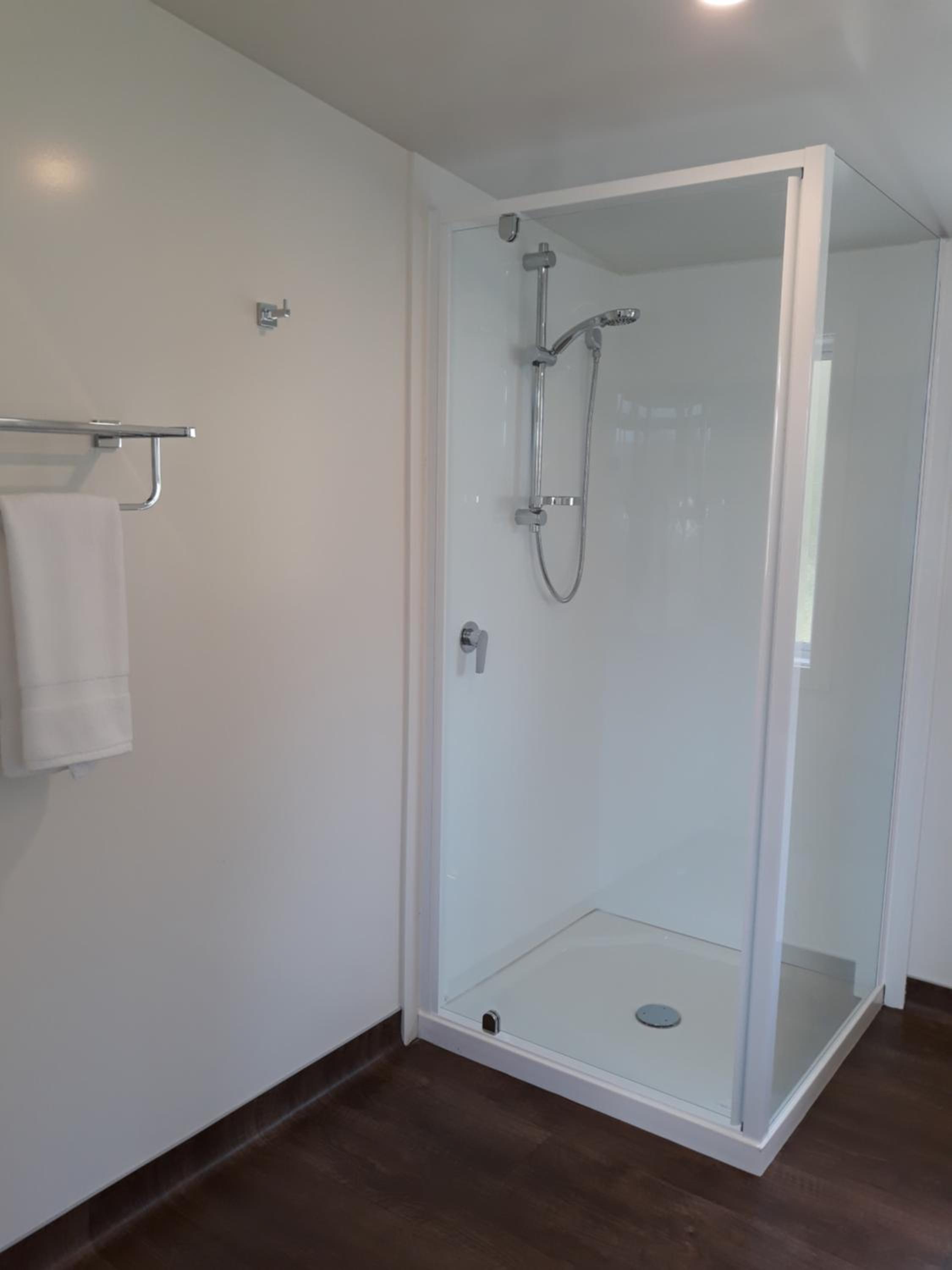 Double Room - Photo 17