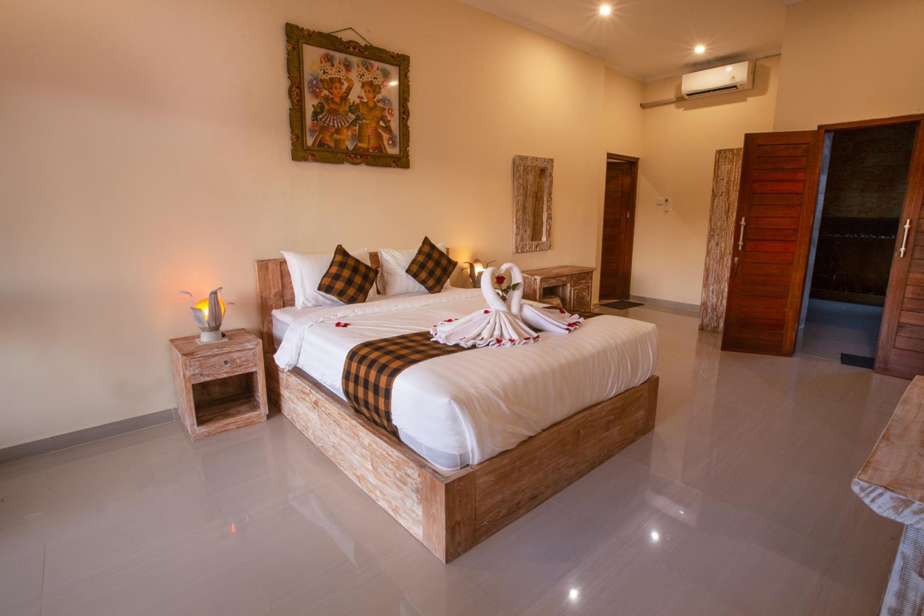 Deluxe Room with Kitchen - Photo 4