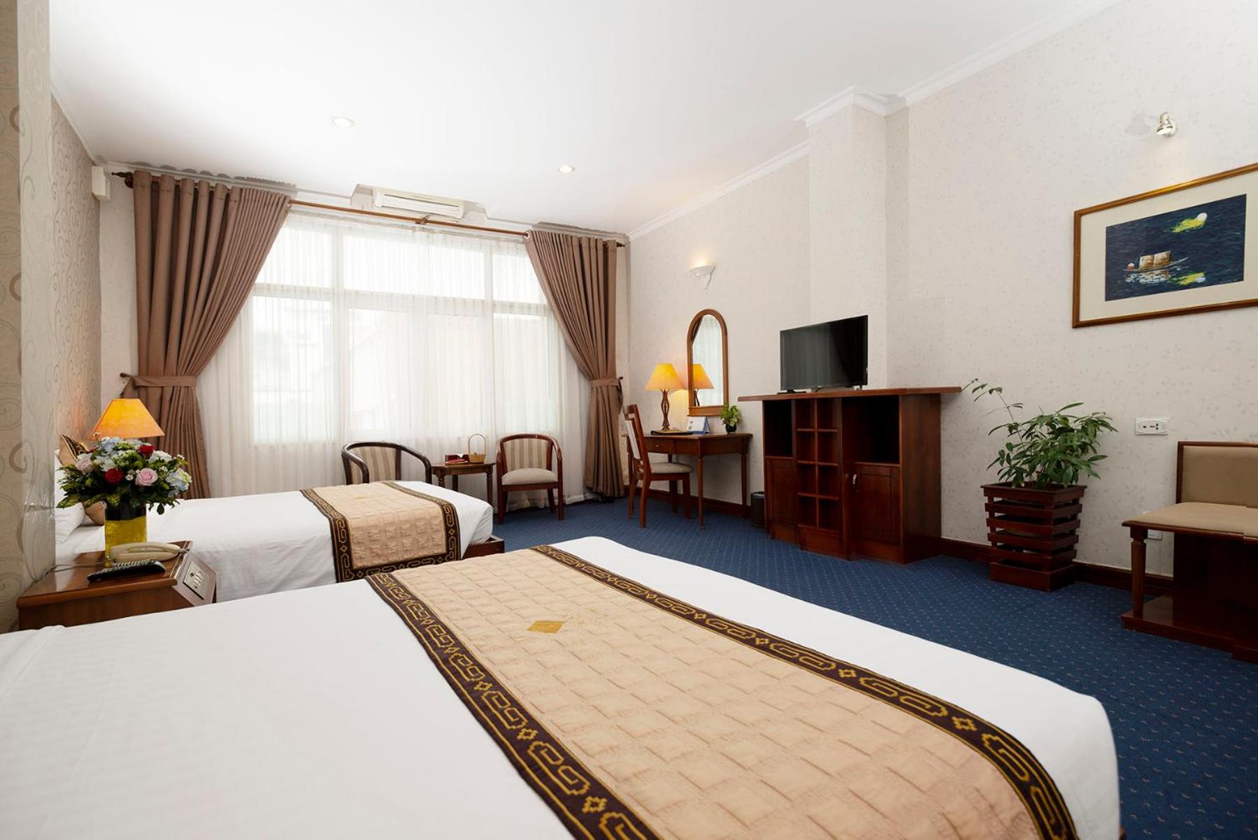 Superior Twin Room with City View
