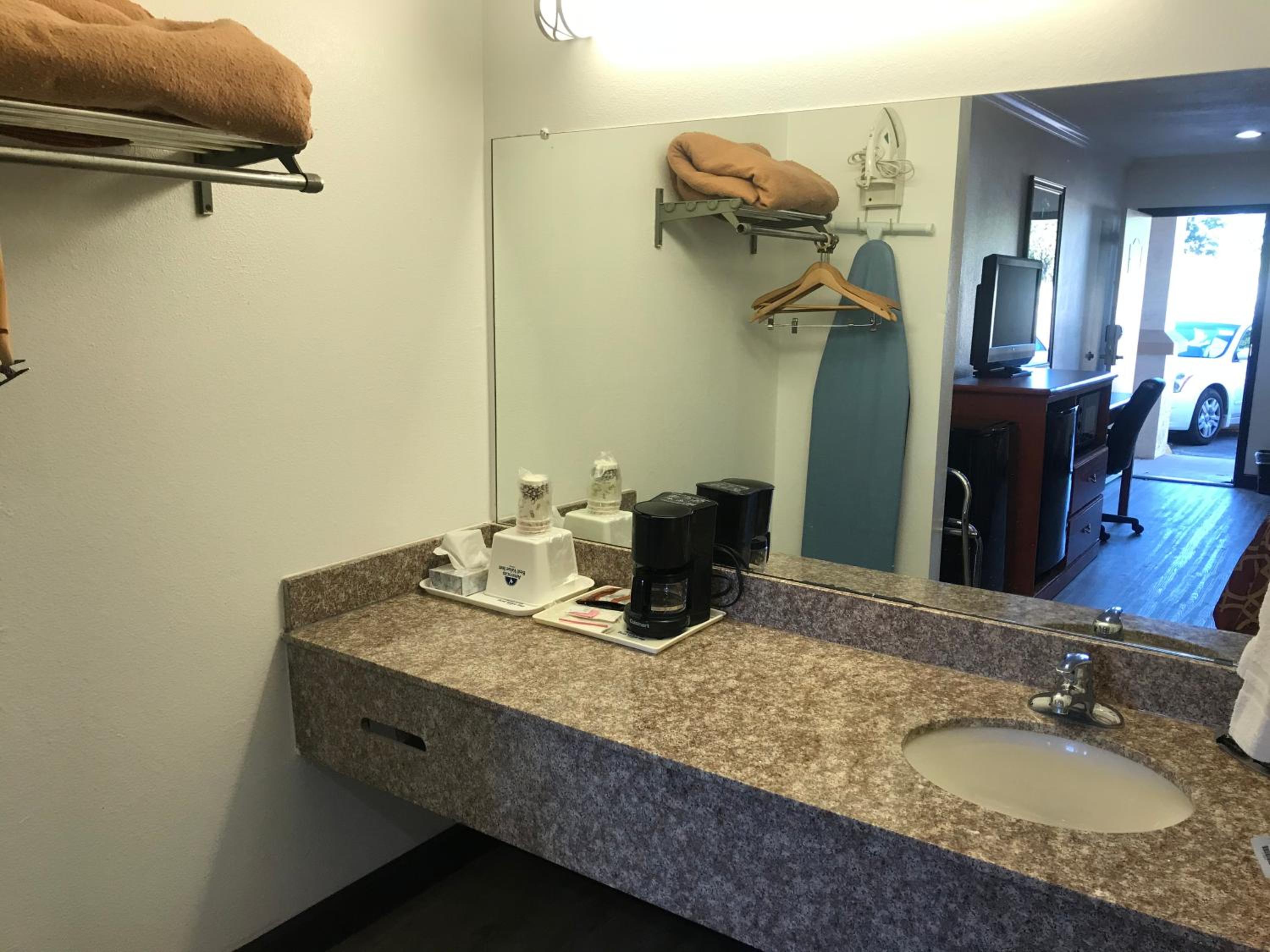 Double Room - Two Double Beds Smoking