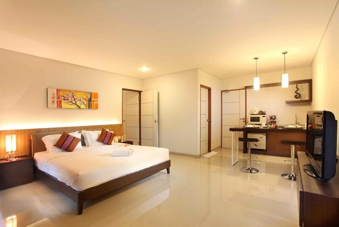 Suite - Photo 2