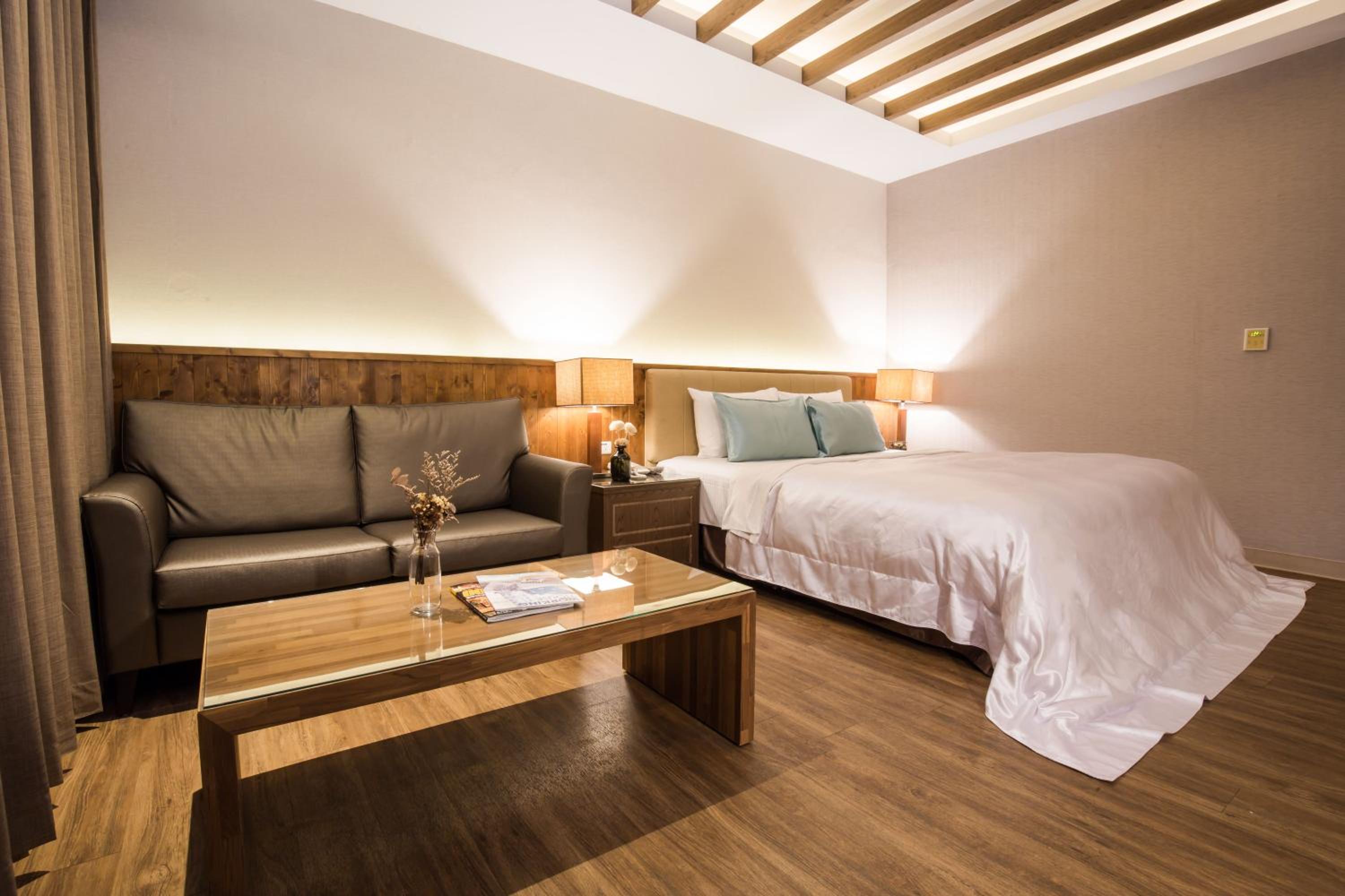 Business Double Room - Photo 2