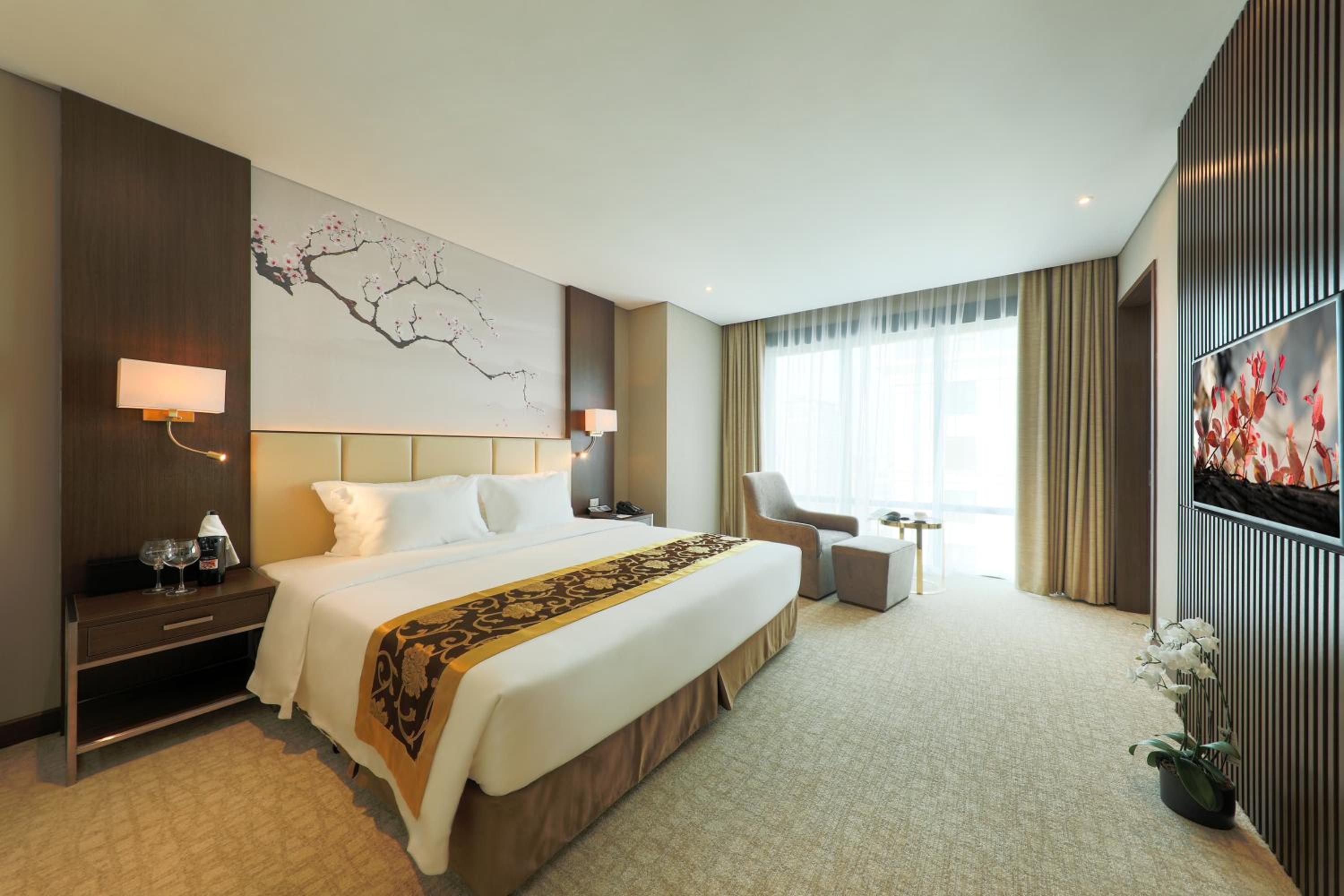 Executive Suite photo 2