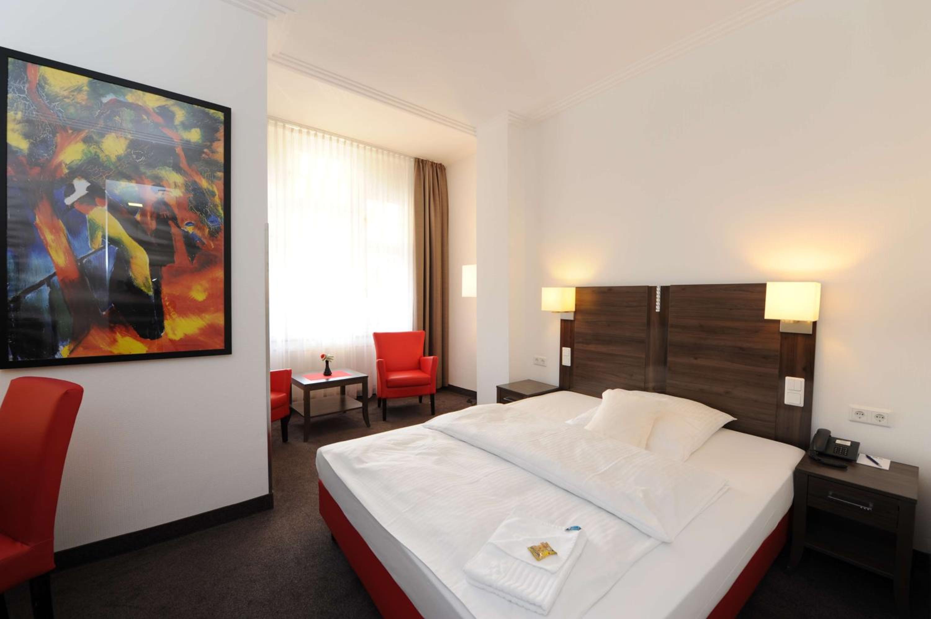 Comfort King Room photo 1