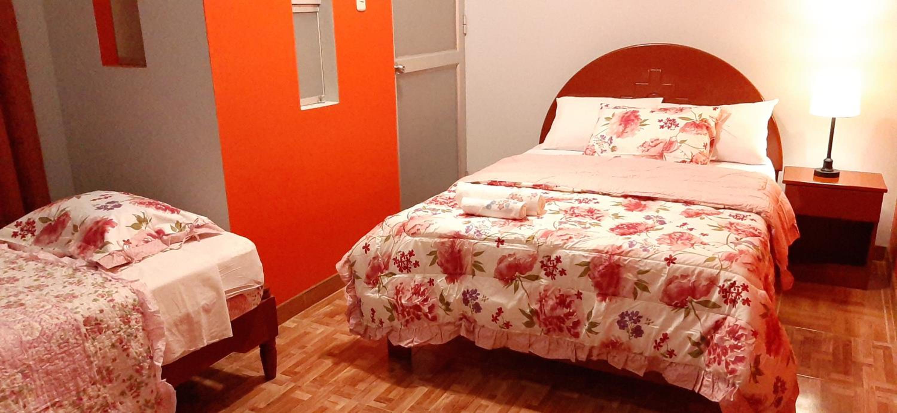 Twin Room with Private Bathroom photo 3