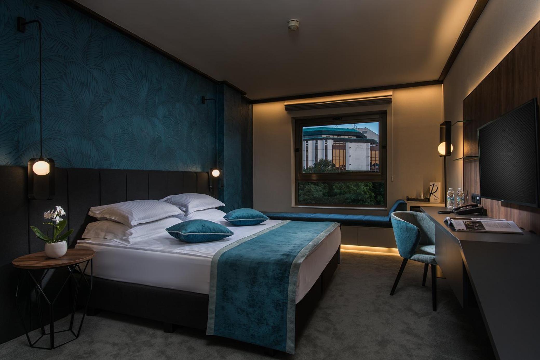 Two Connecting Double Rooms - Photo 2