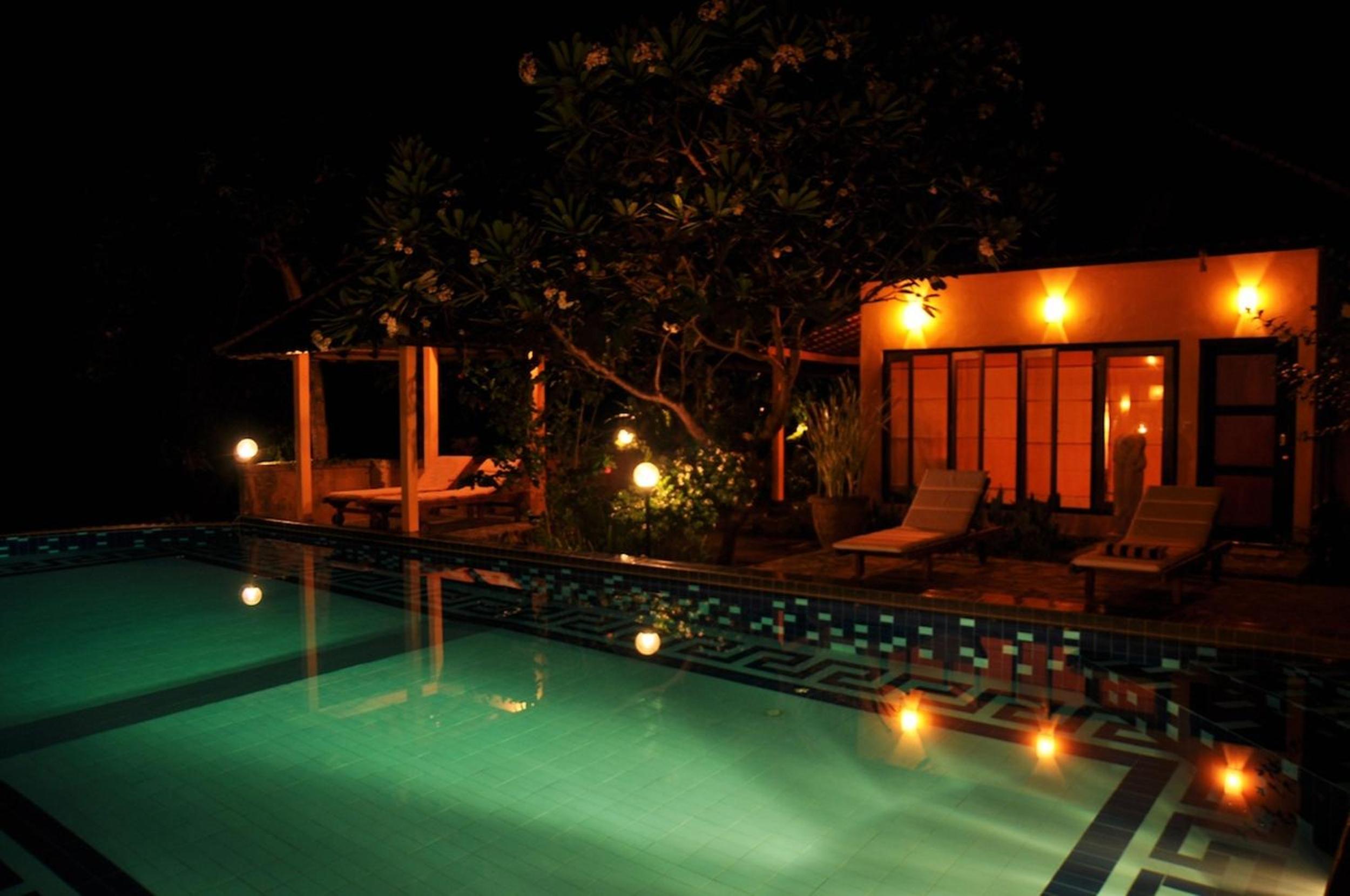 Deluxe Double Room with Balcony photo 2