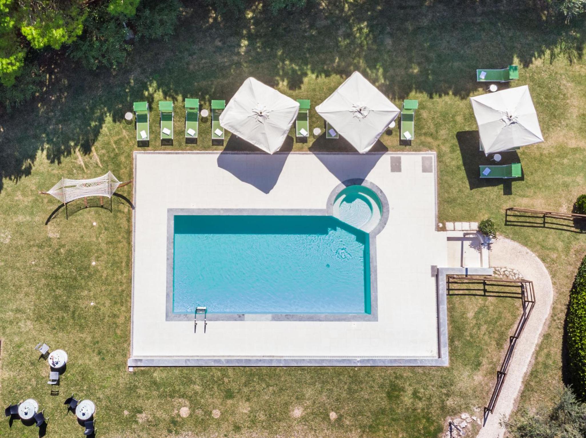 Villa photo 3