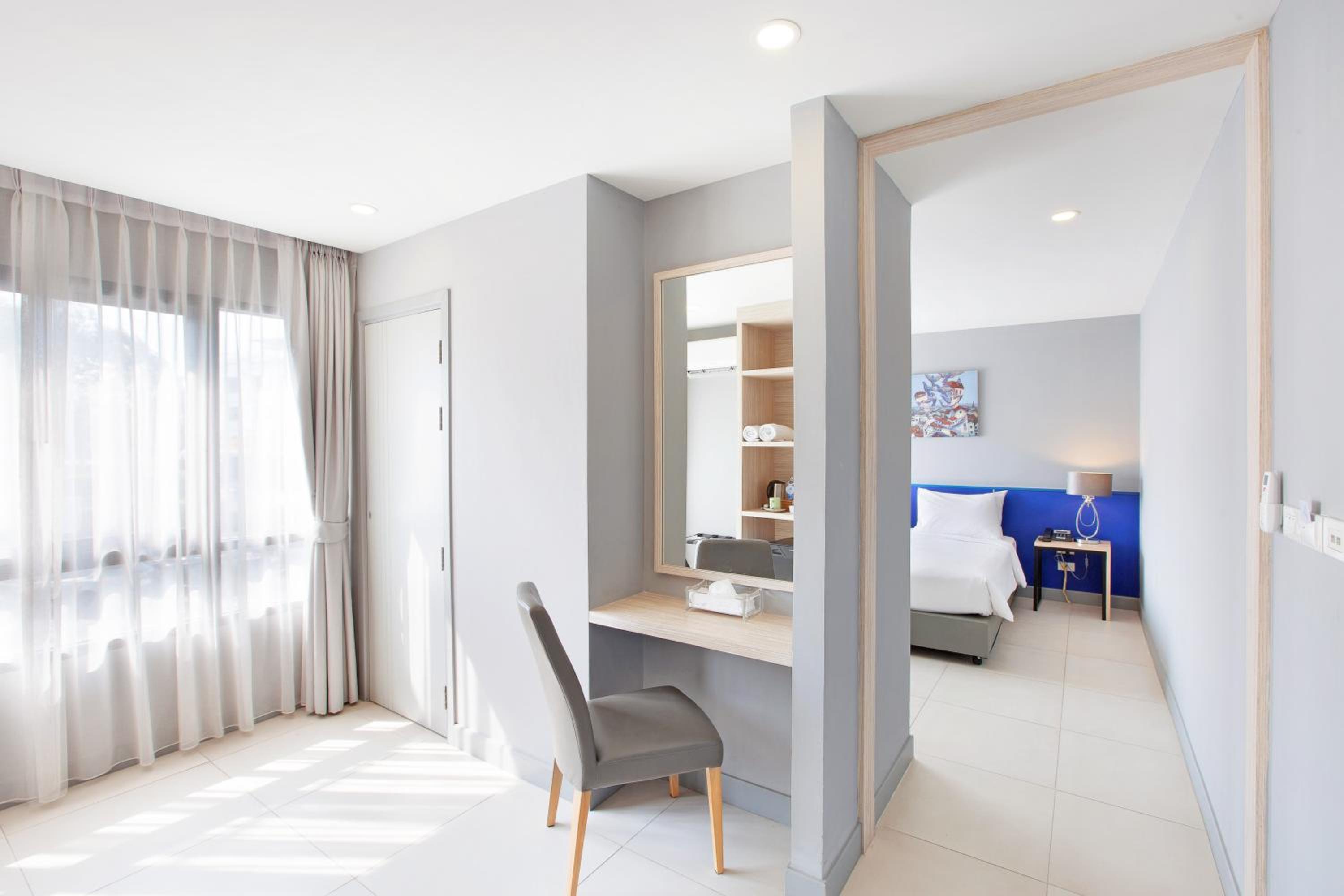 Deluxe Double or Twin Room - Photo 7