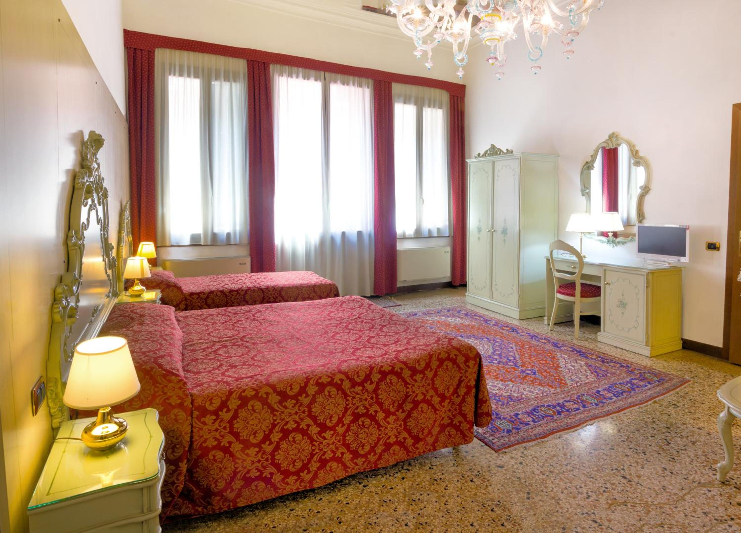 Superior Double Room with Canal View