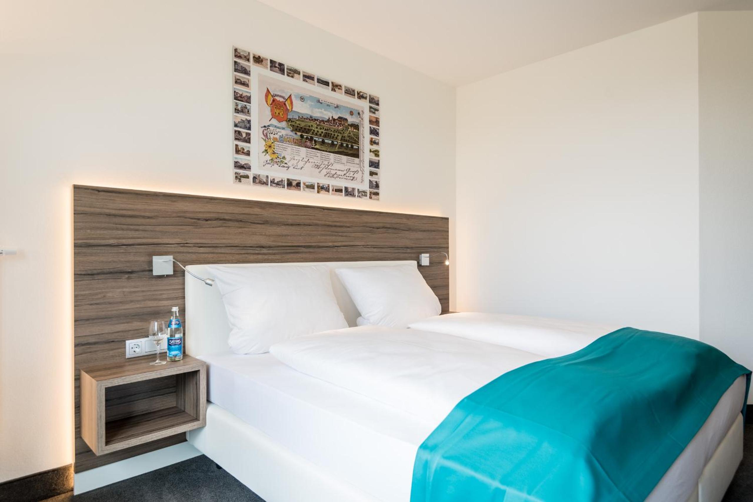 Double Room with Garden View - Photo 6