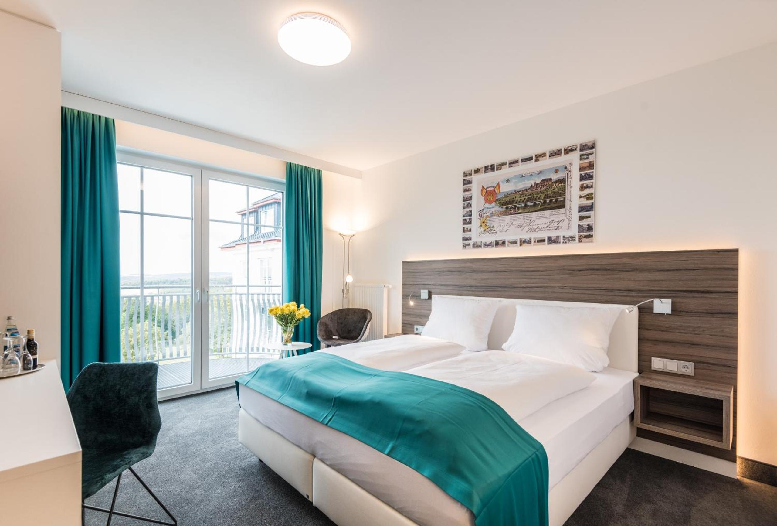Double Room with Balcony - Photo 1