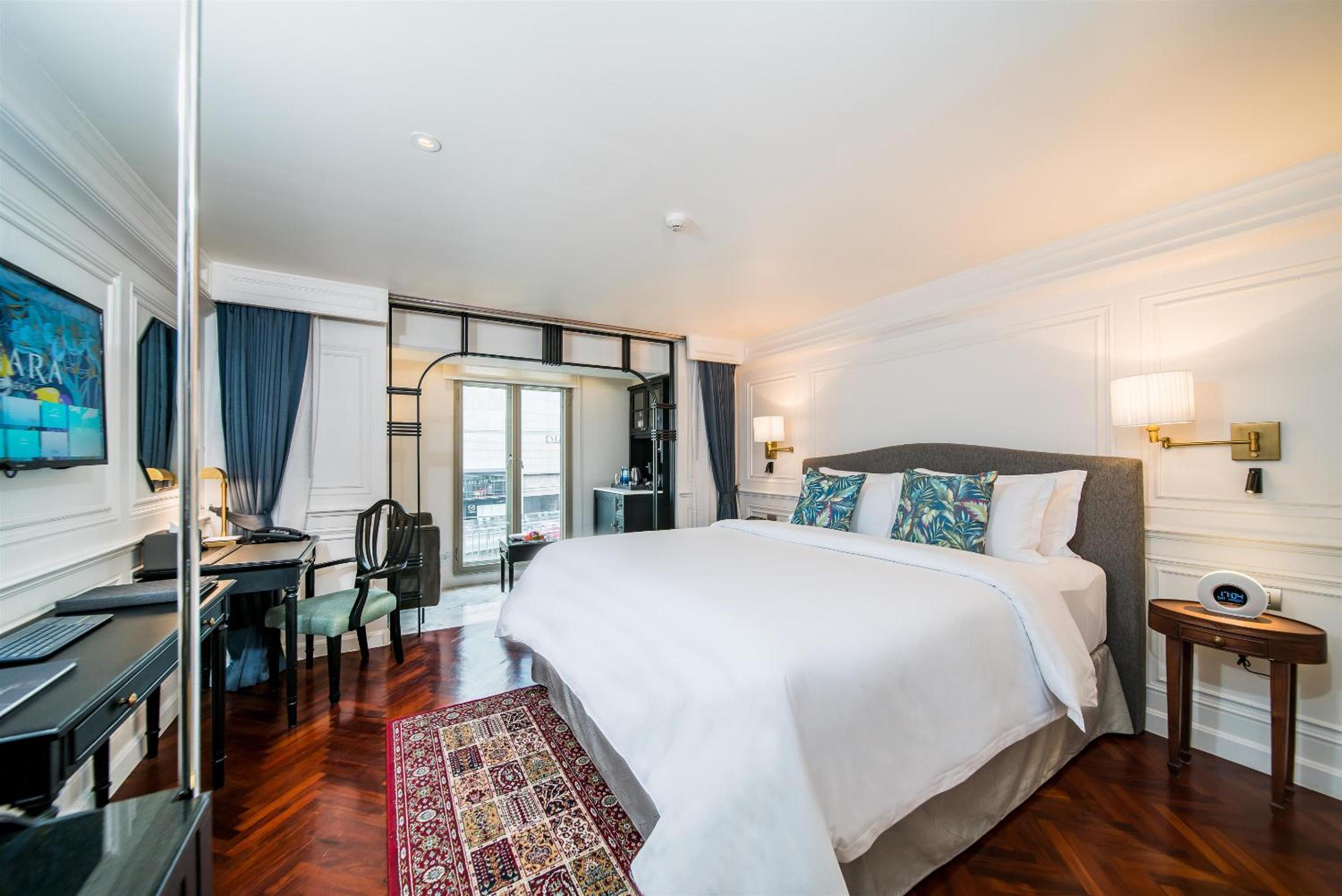 Prarop Deluxe King Room photo 1