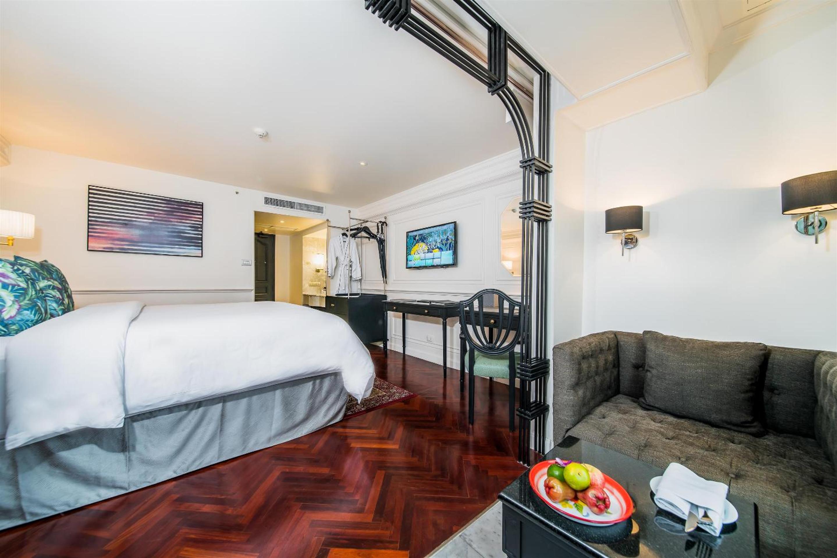 Prarop Deluxe King Room photo 3