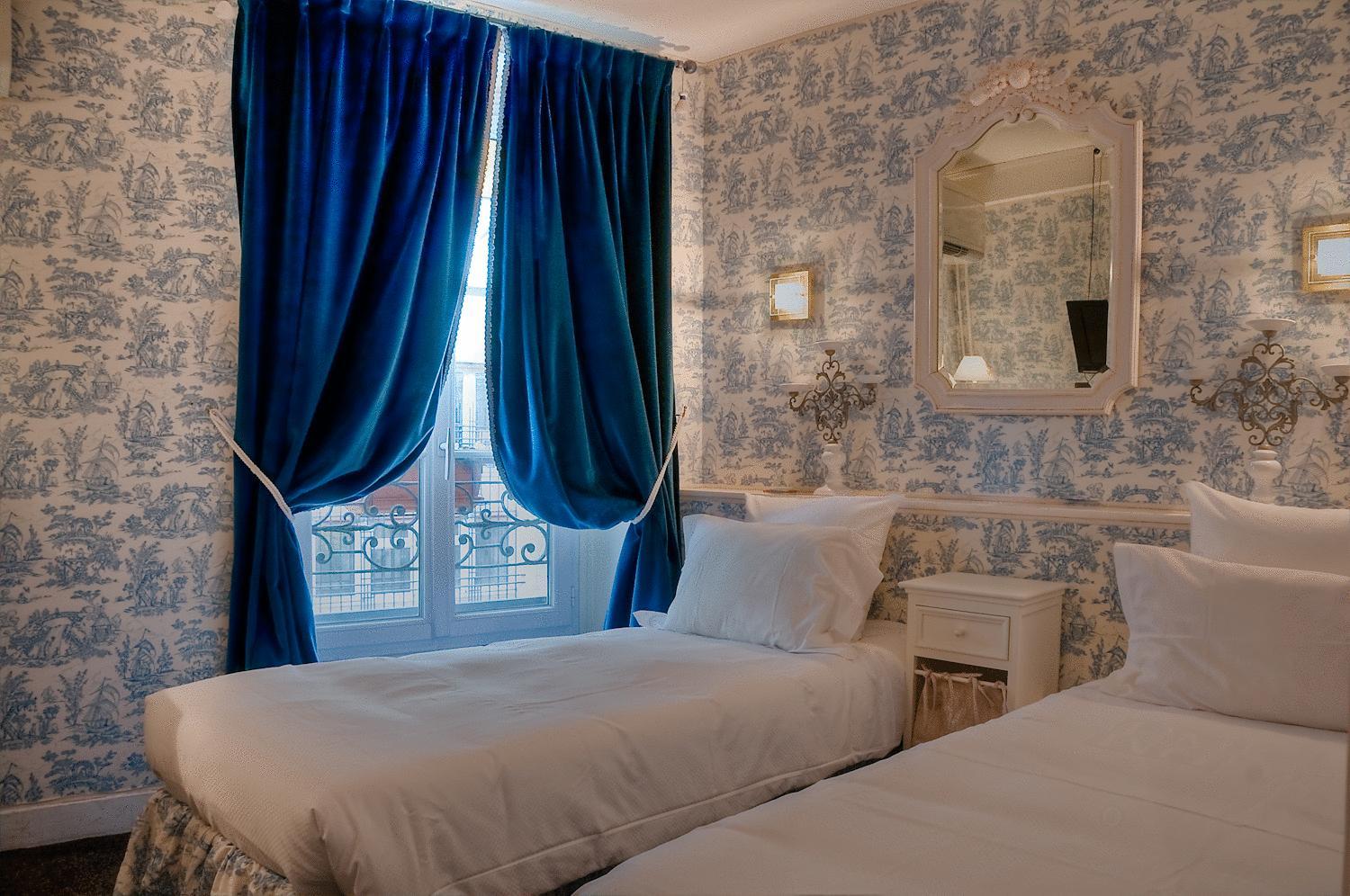 Superior Double or Twin Room photo 2