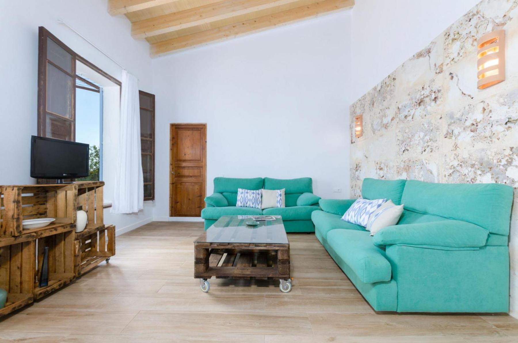 Villa photo 2