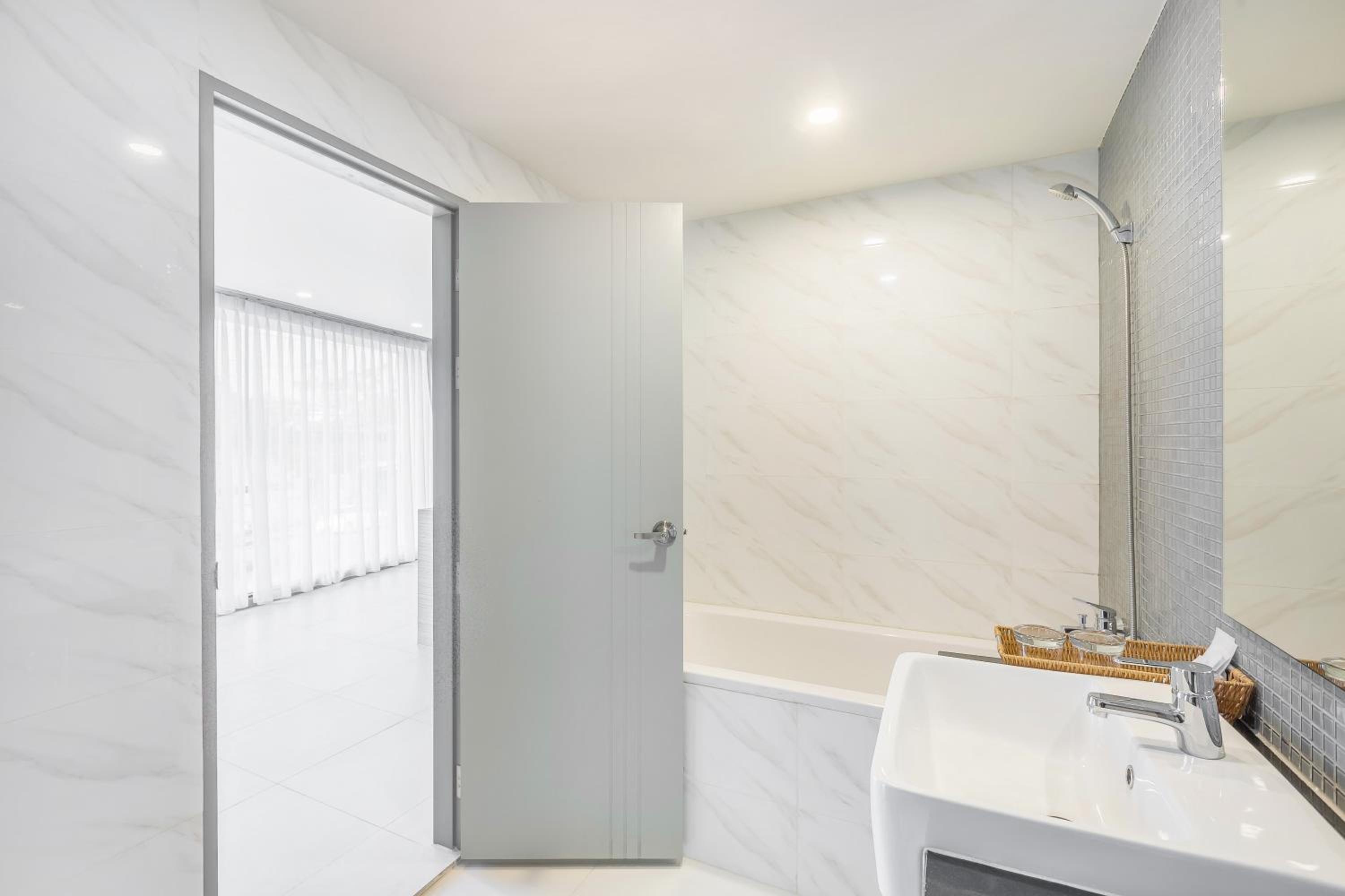 Xen Suite - Photo 2
