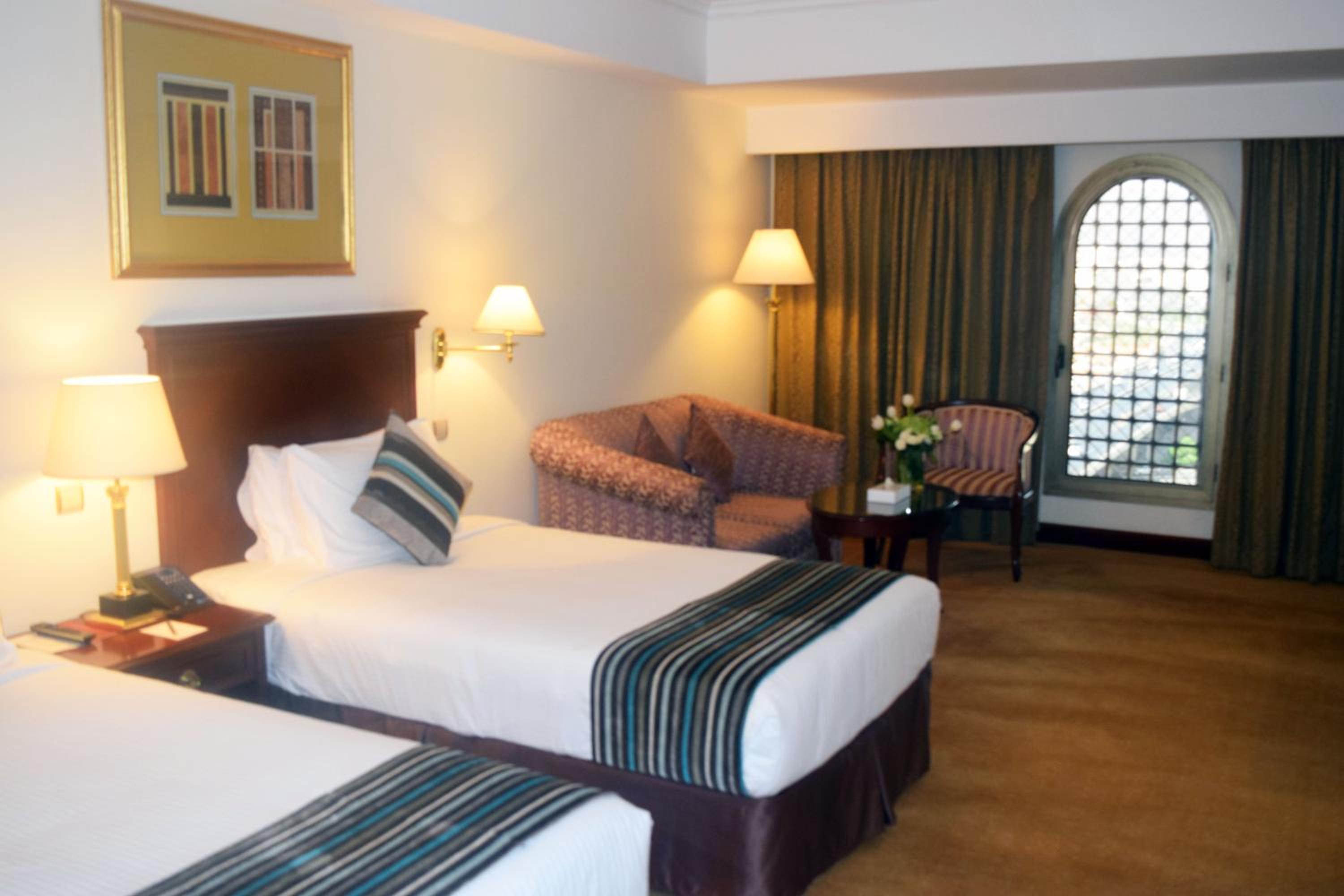 Premium Twin Room - Photo 5