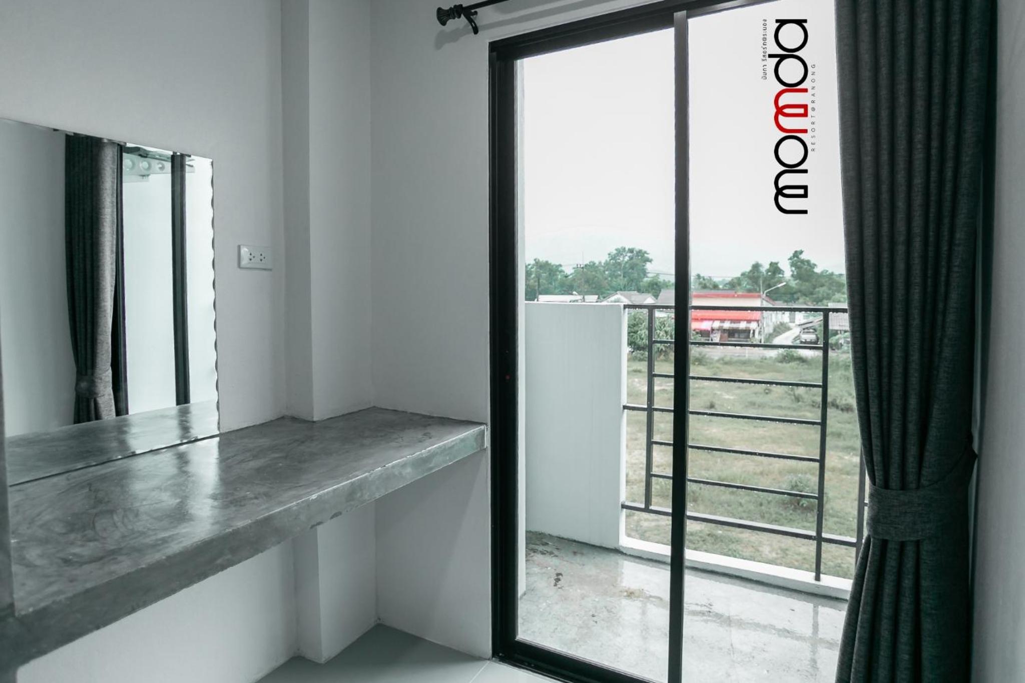 Standard Twin Room - Photo 10