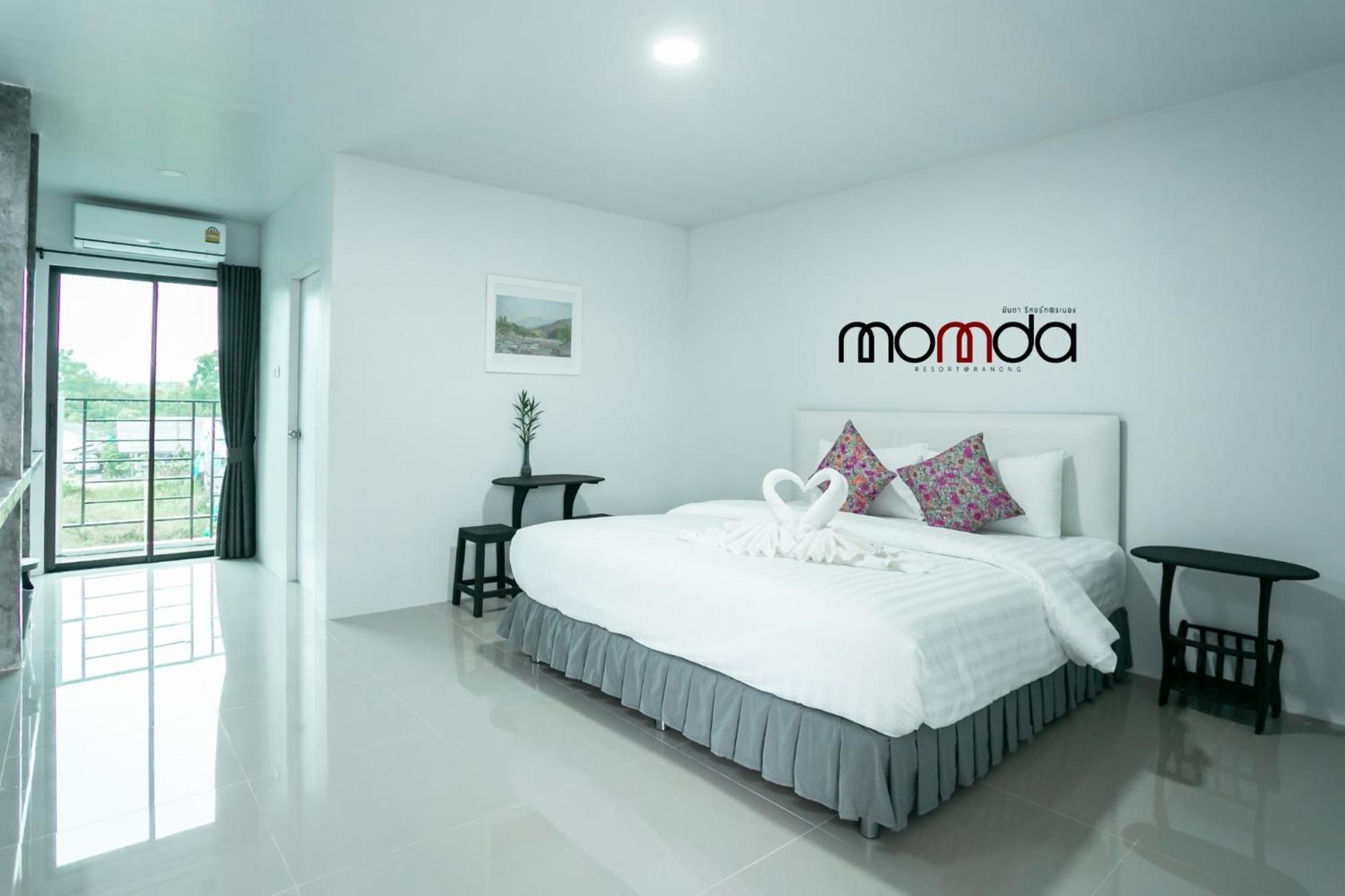 Double Room with Balcony - Photo 3
