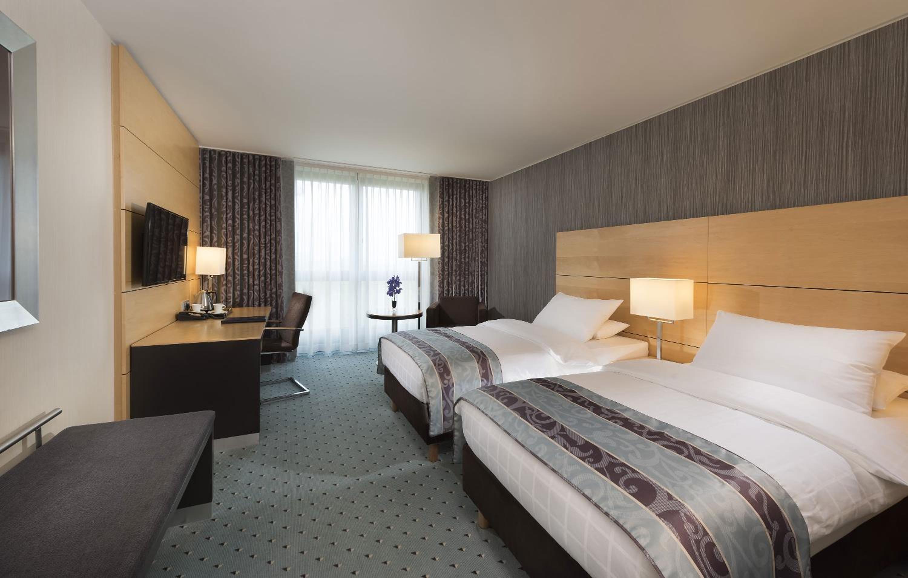 Classic Twin Room - Photo 4