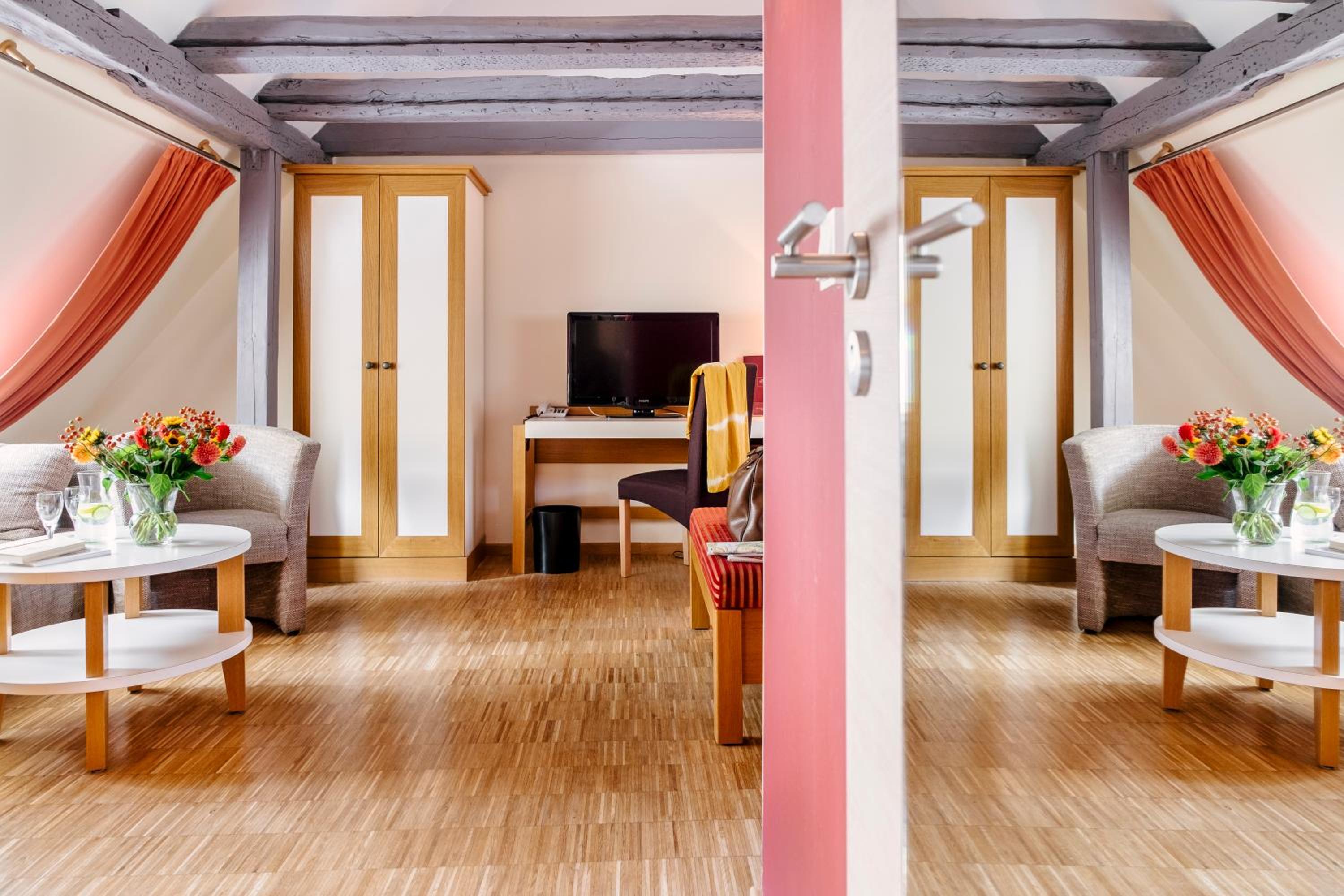 Family Room (6 Adults) - Villa Exclusiv