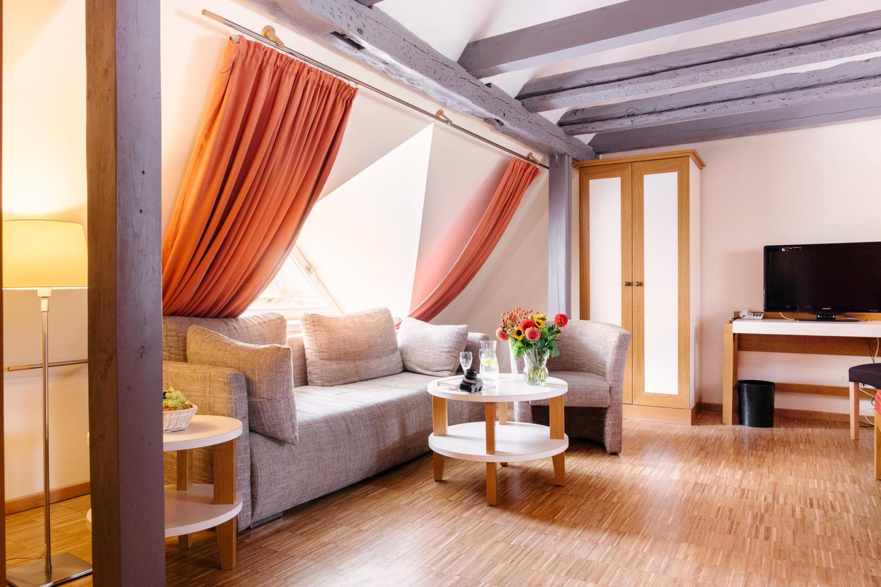 Family Room (6 Adults) - Villa Exclusiv