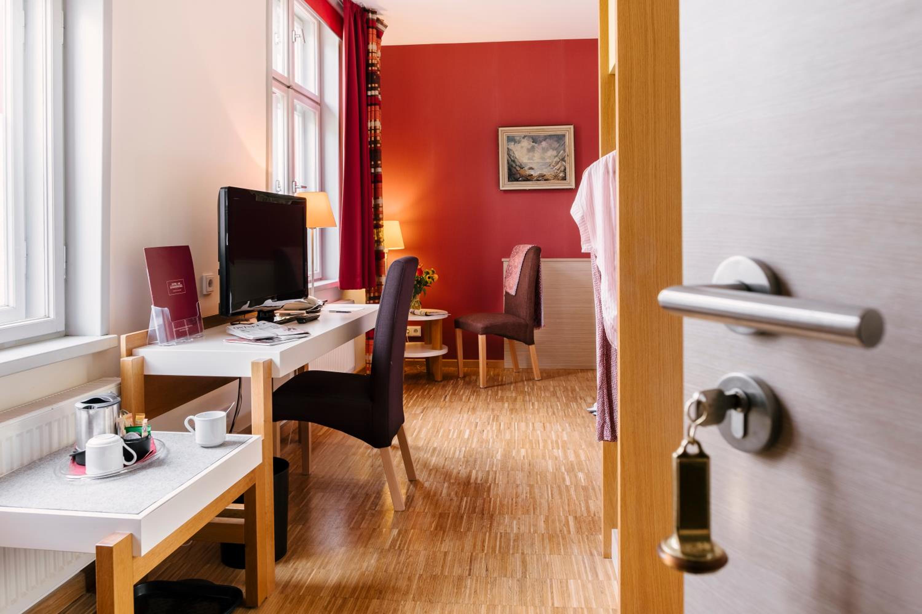 Standard Double Room - Villa Exclusiv thumbnail 5